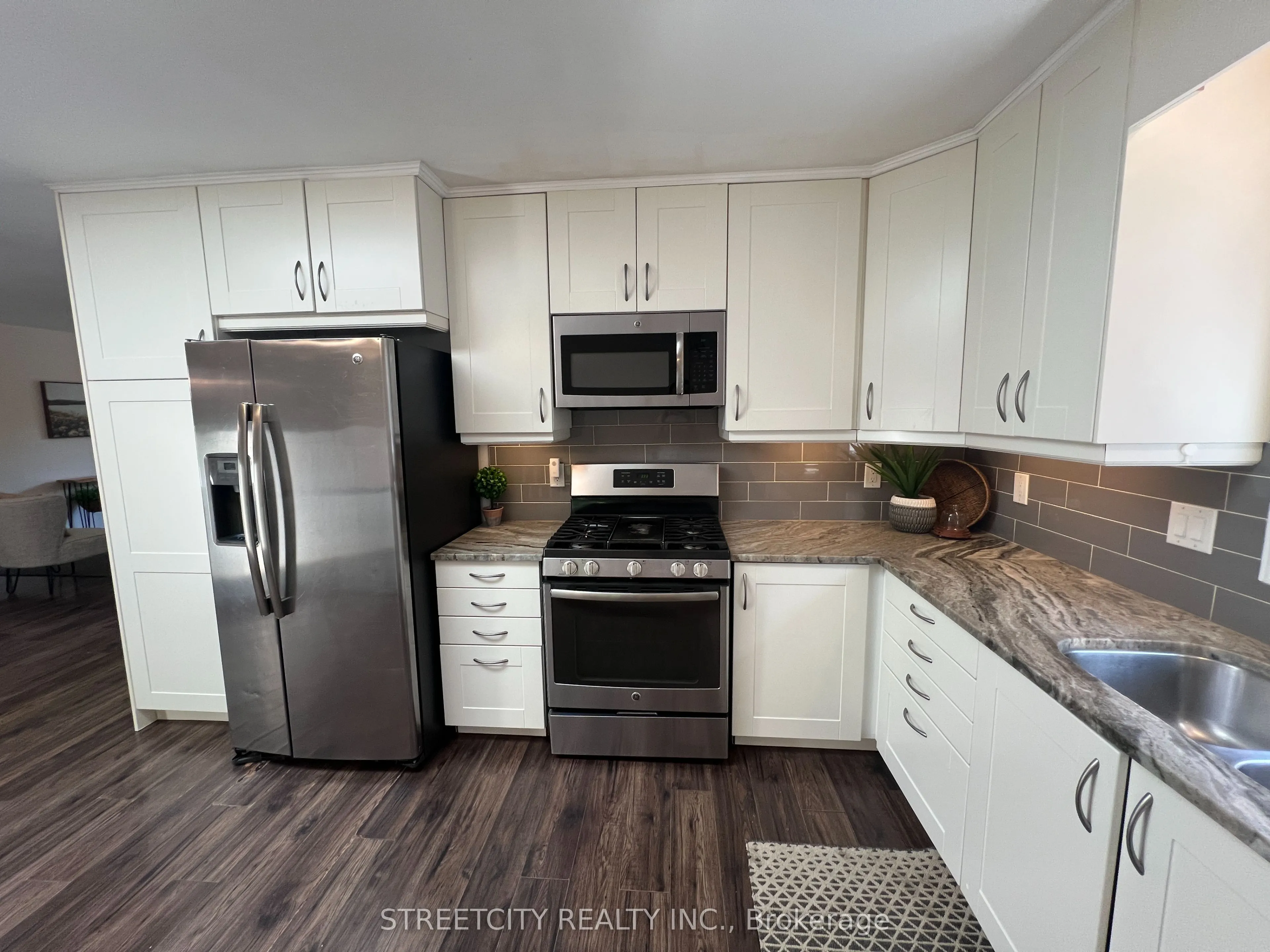 295 Walmer Grove