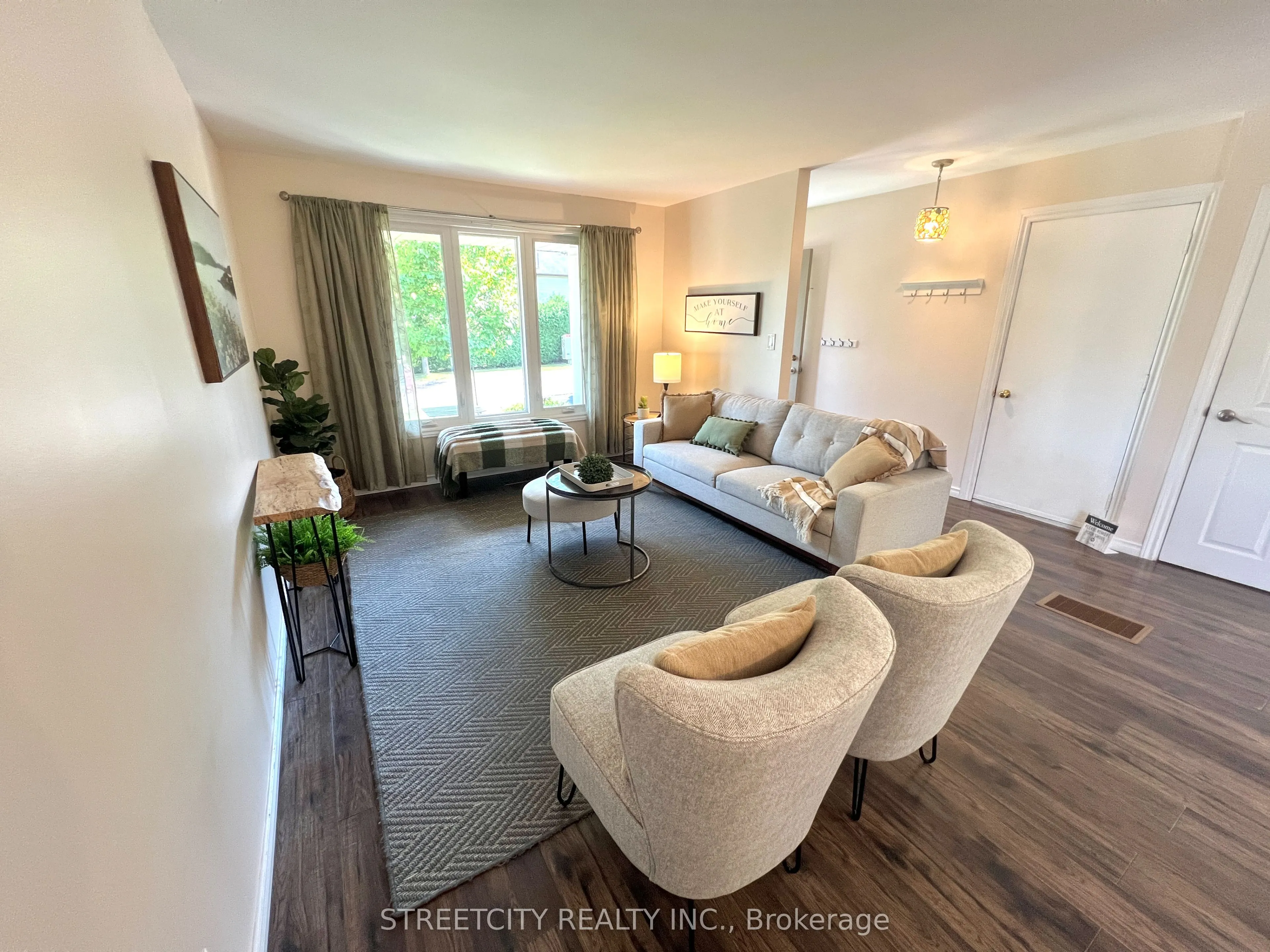 295 Walmer Grove