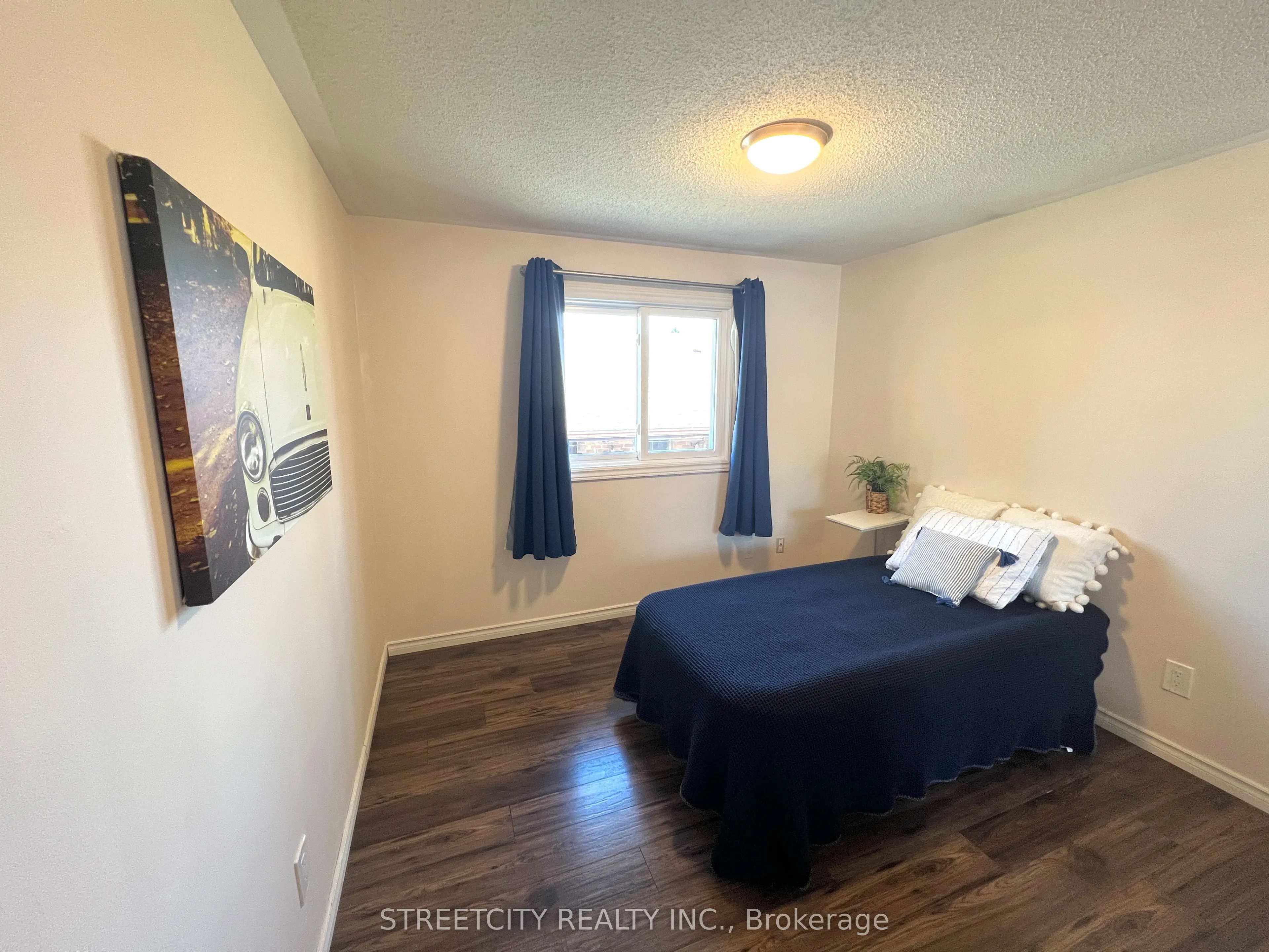 295 Walmer Grove