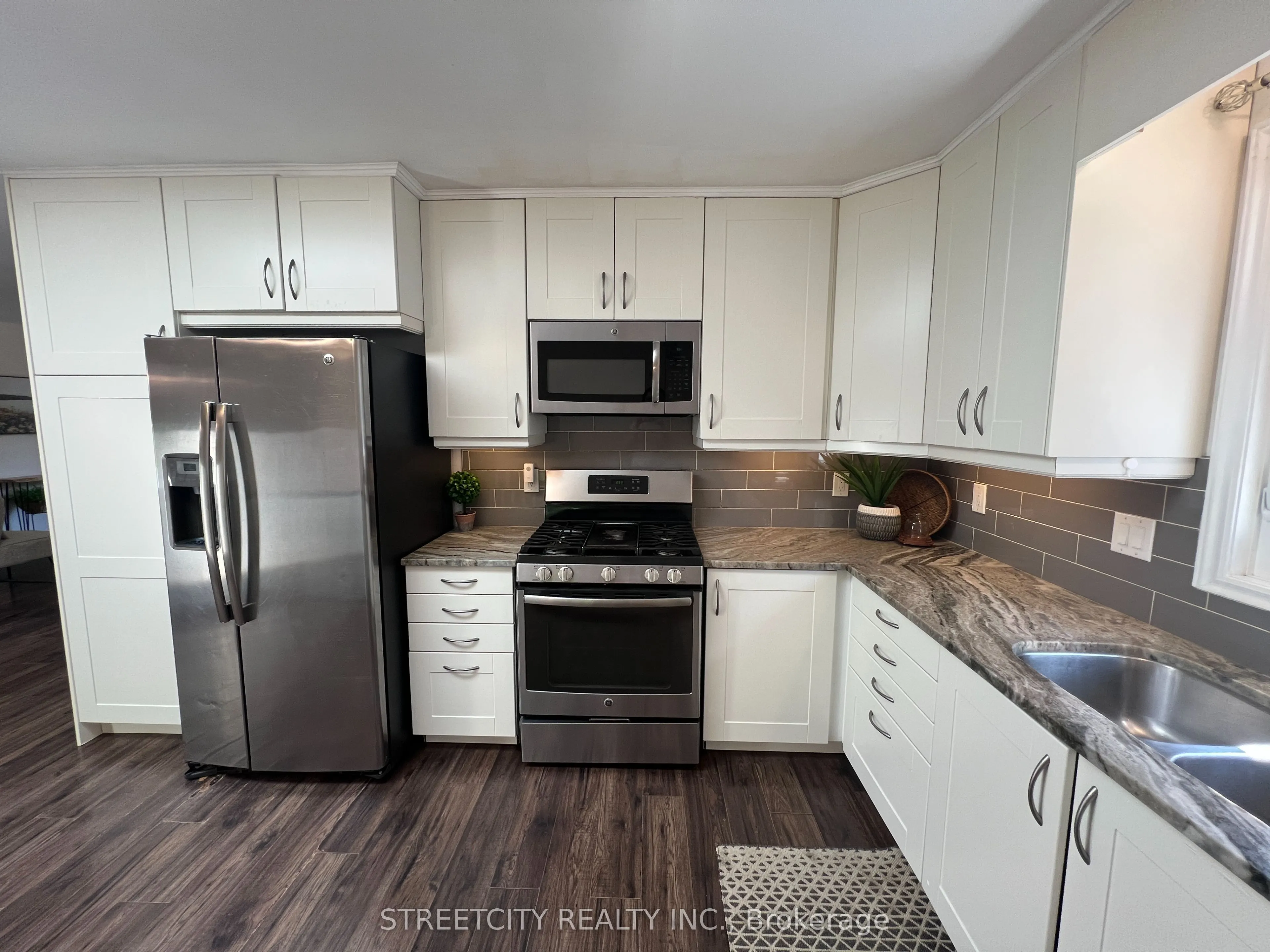 295 Walmer Grove
