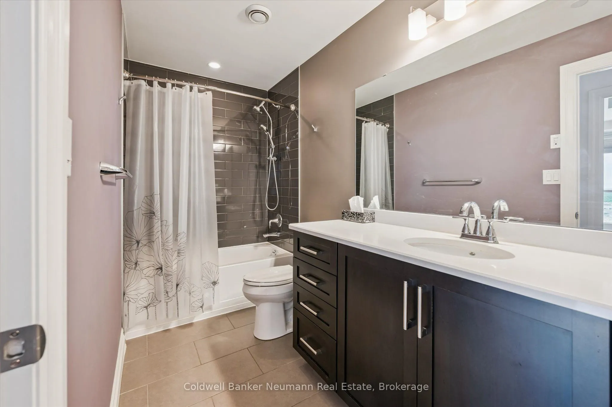 160 Macdonell Street, #1408