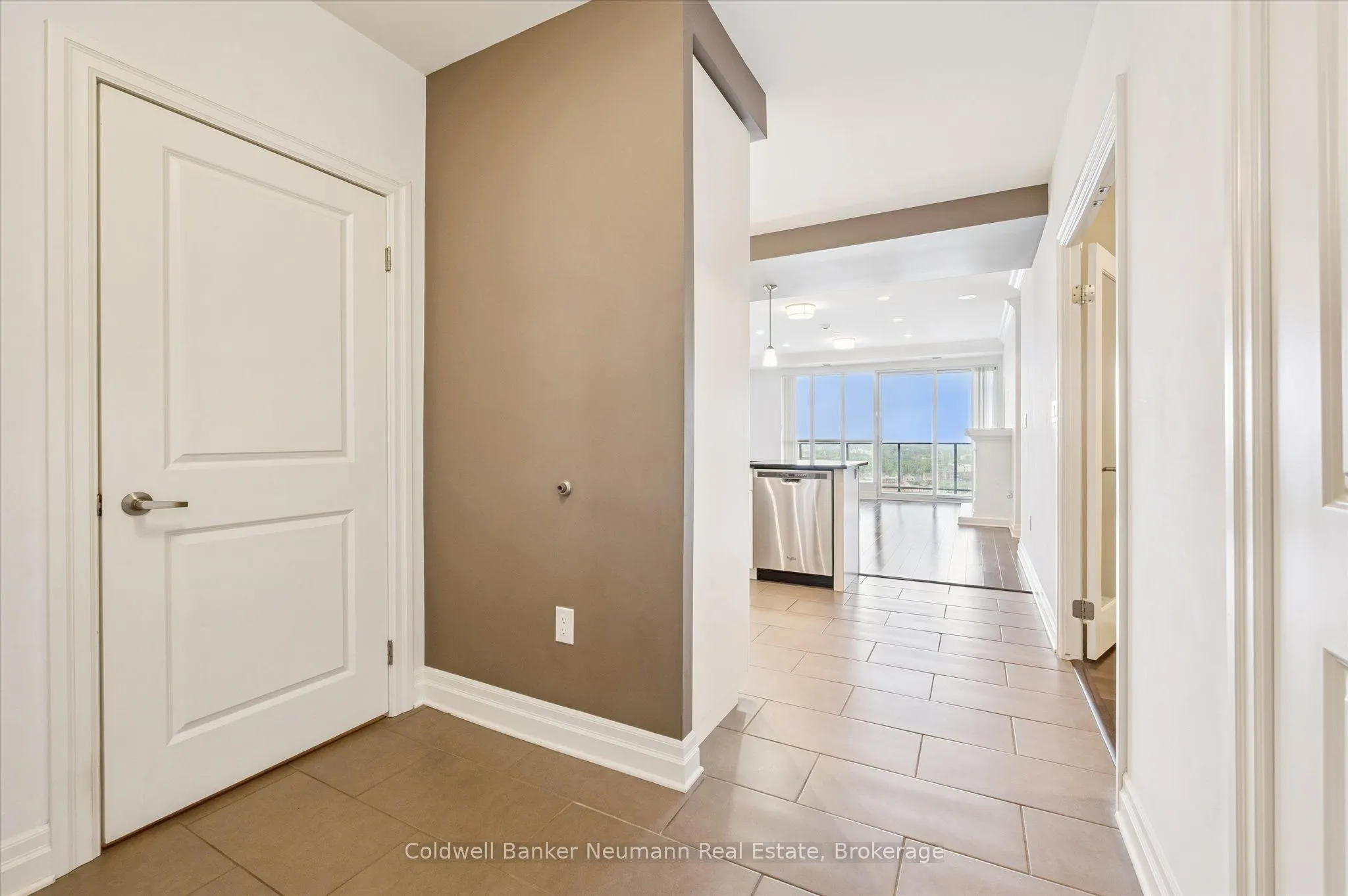 160 Macdonell Street, #1408