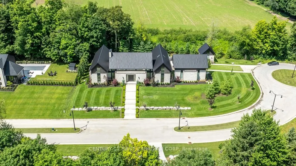 3819 Deer Trail