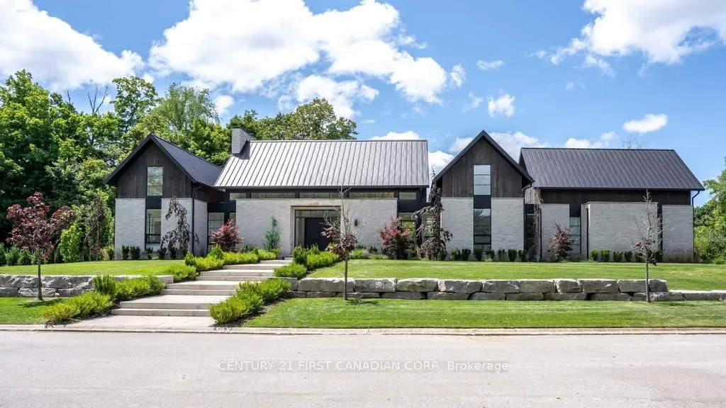 3819 Deer Trail