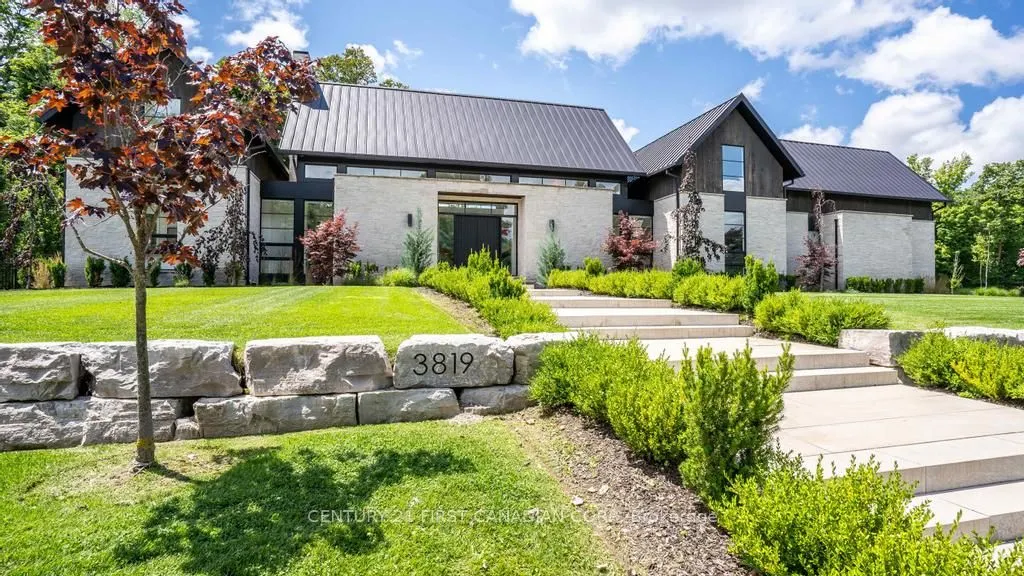 3819 Deer Trail