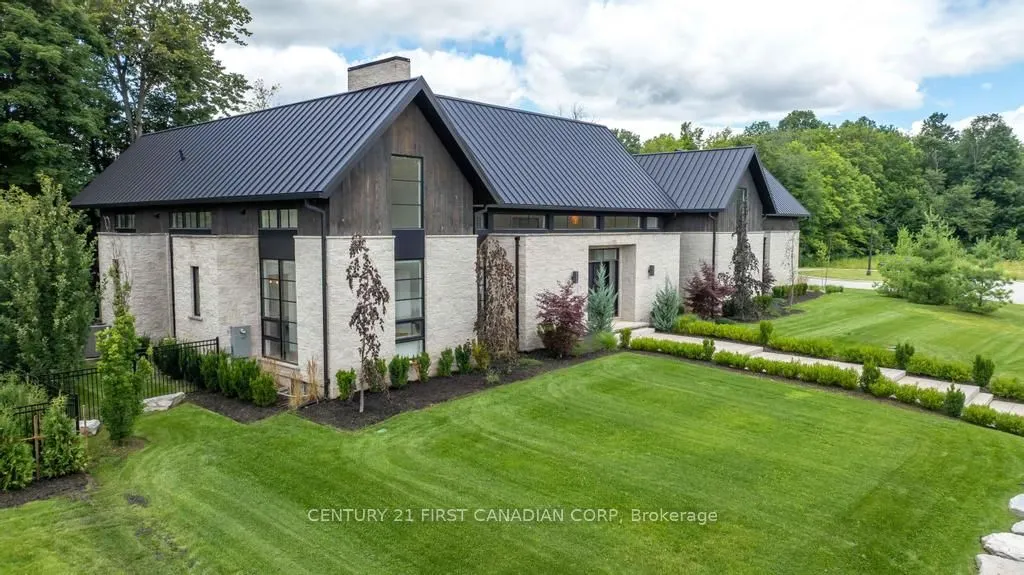 3819 Deer Trail