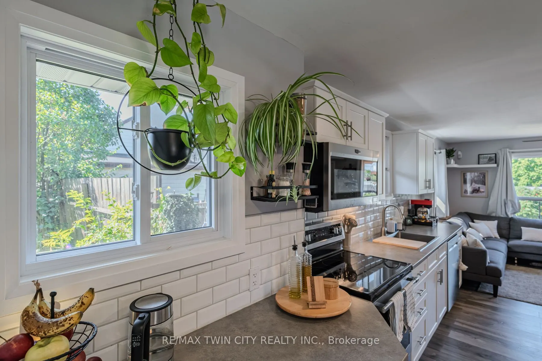 37 Twelfth Avenue