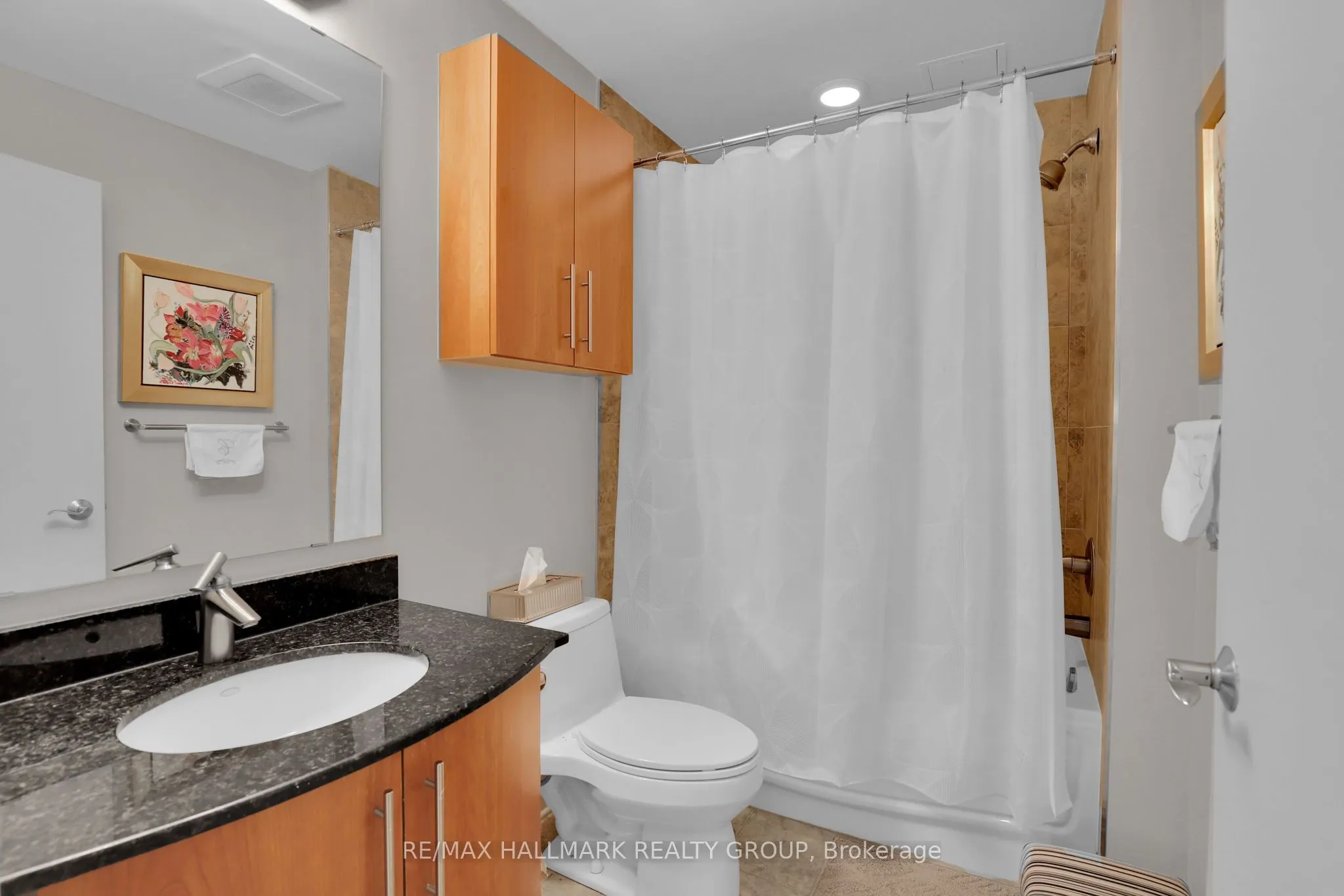 85 BRONSON Avenue, #1003
