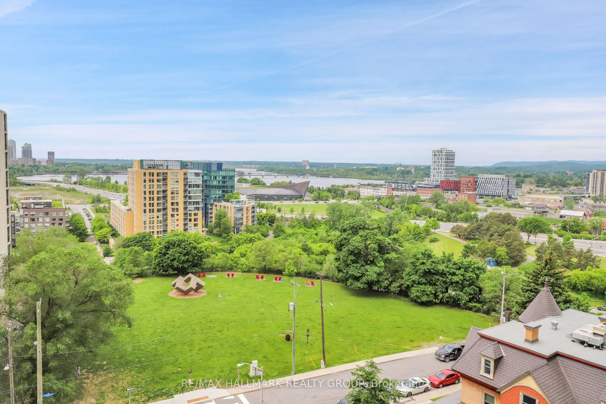 85 BRONSON Avenue, #1003