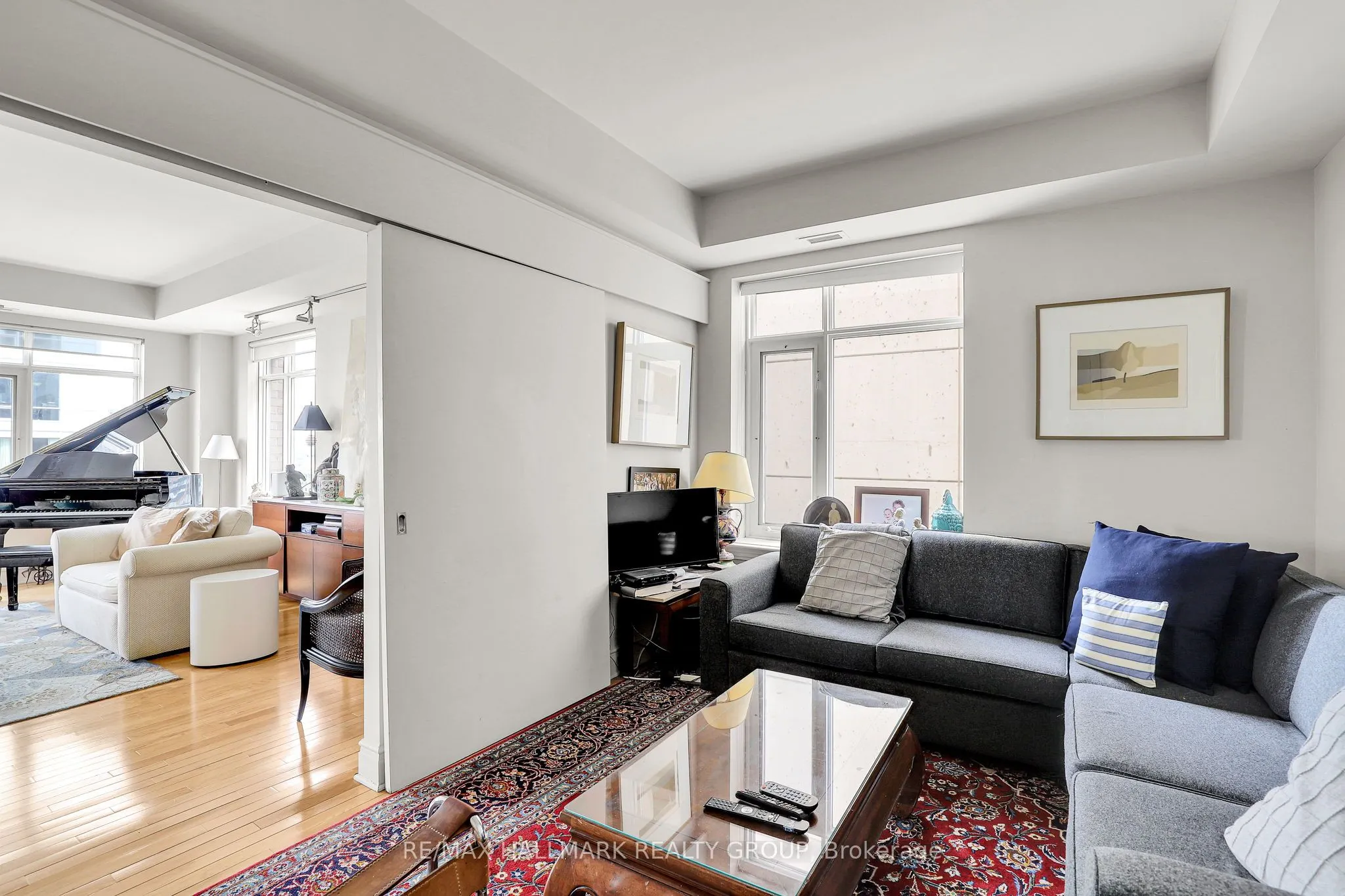 85 BRONSON Avenue, #1003