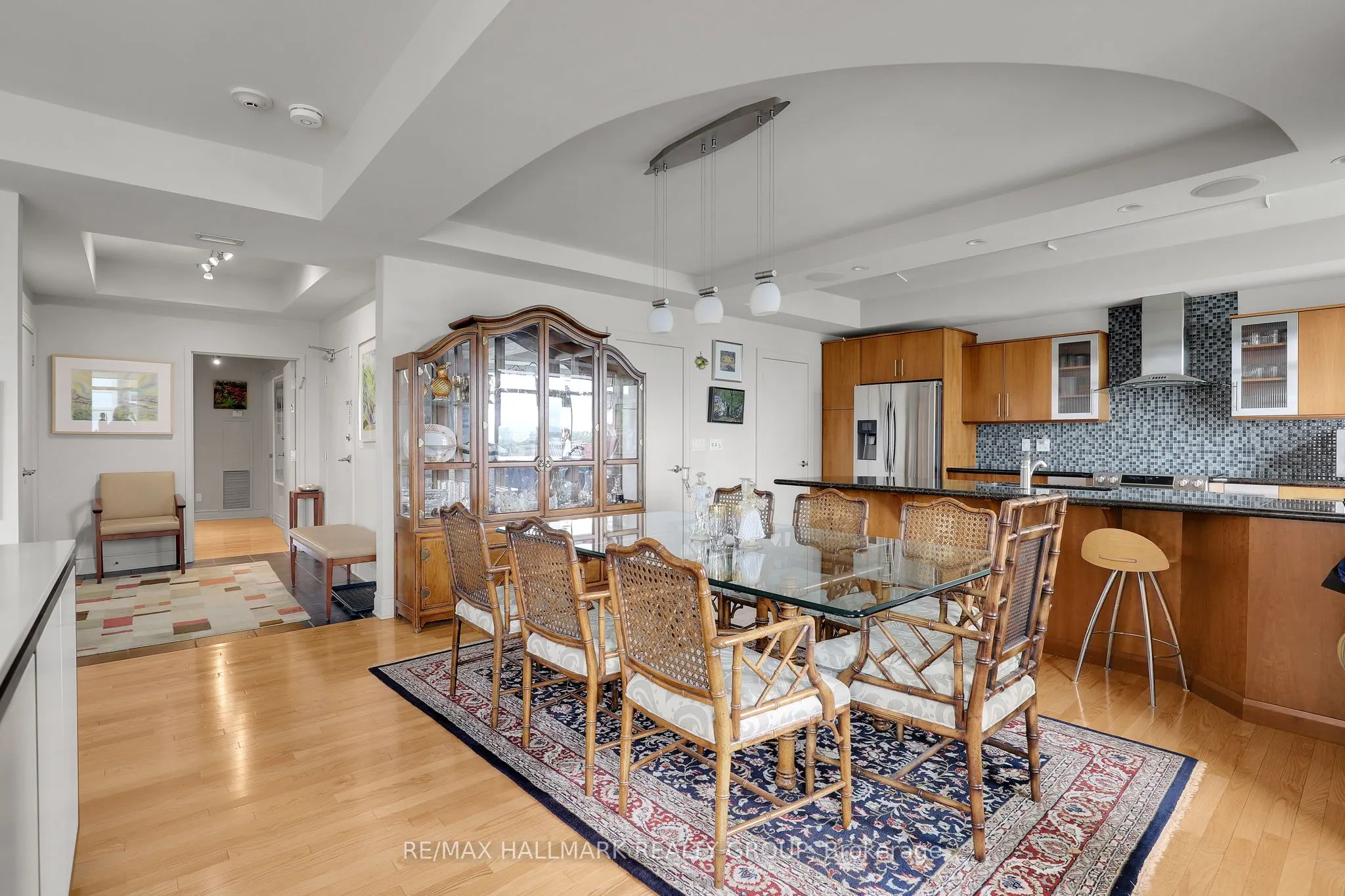 85 BRONSON Avenue, #1003
