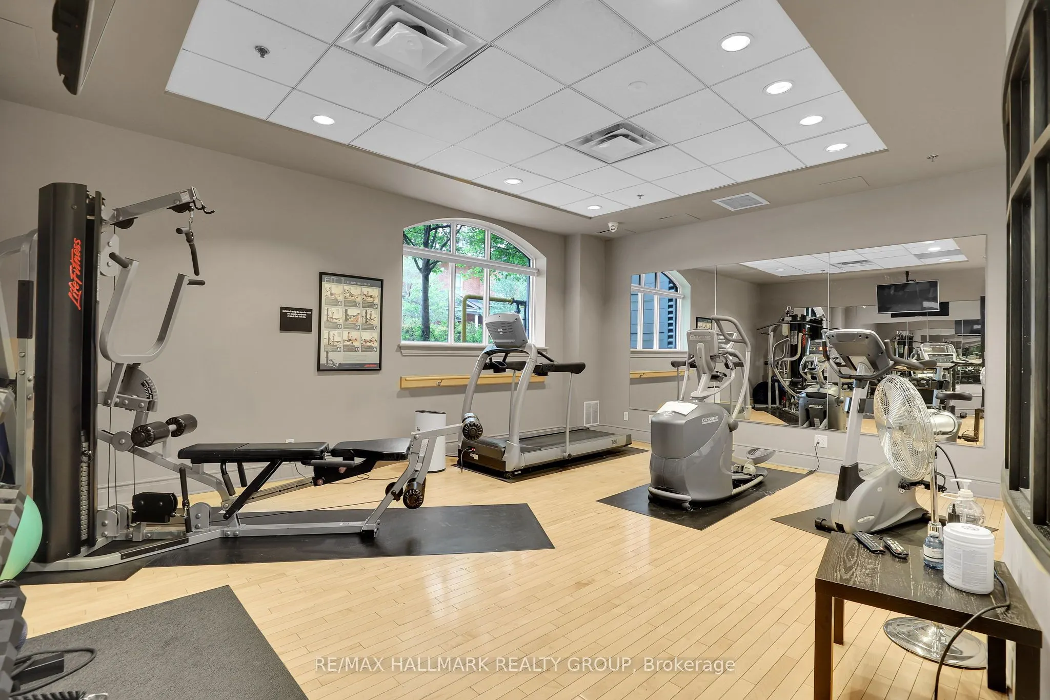 85 BRONSON Avenue, #1003