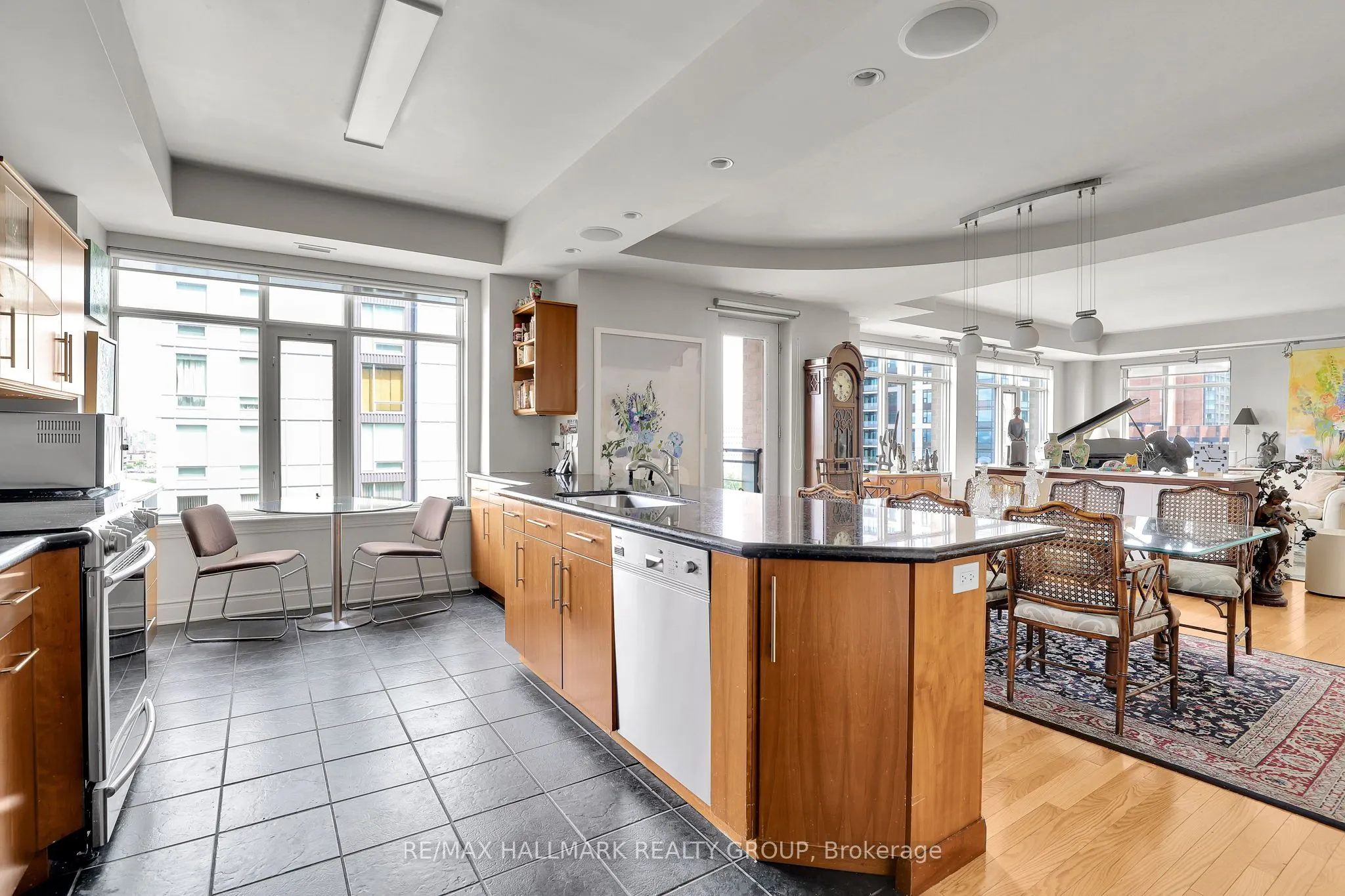 85 BRONSON Avenue, #1003
