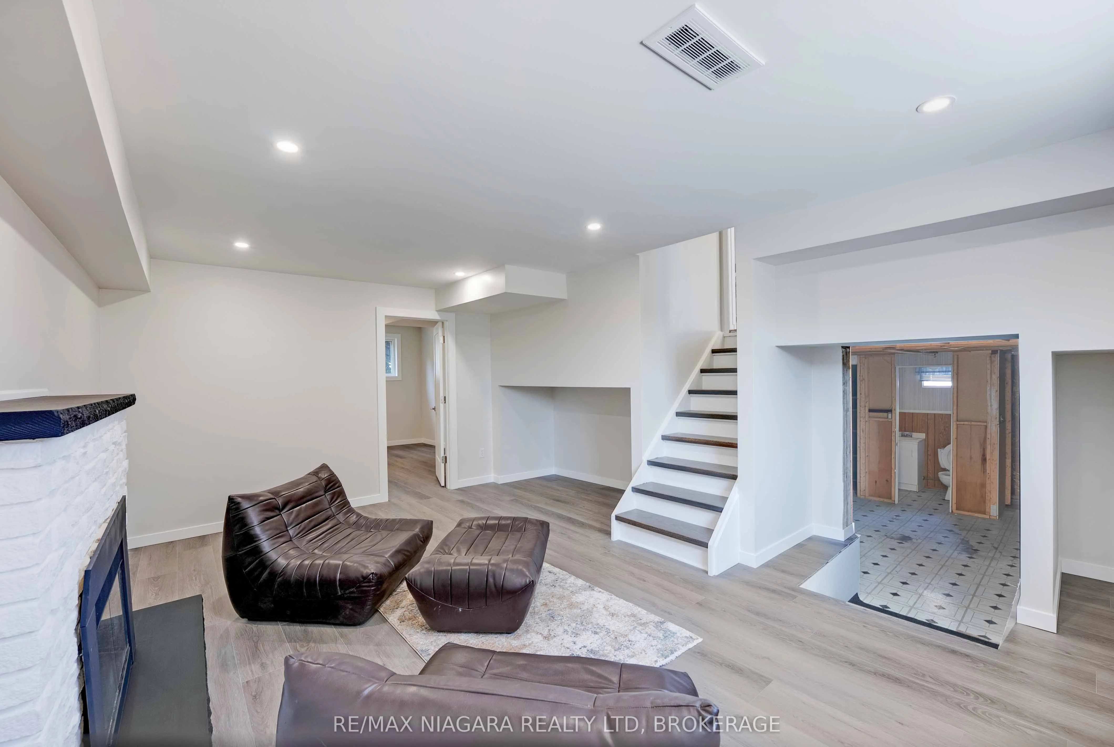 628 Bunting Road
