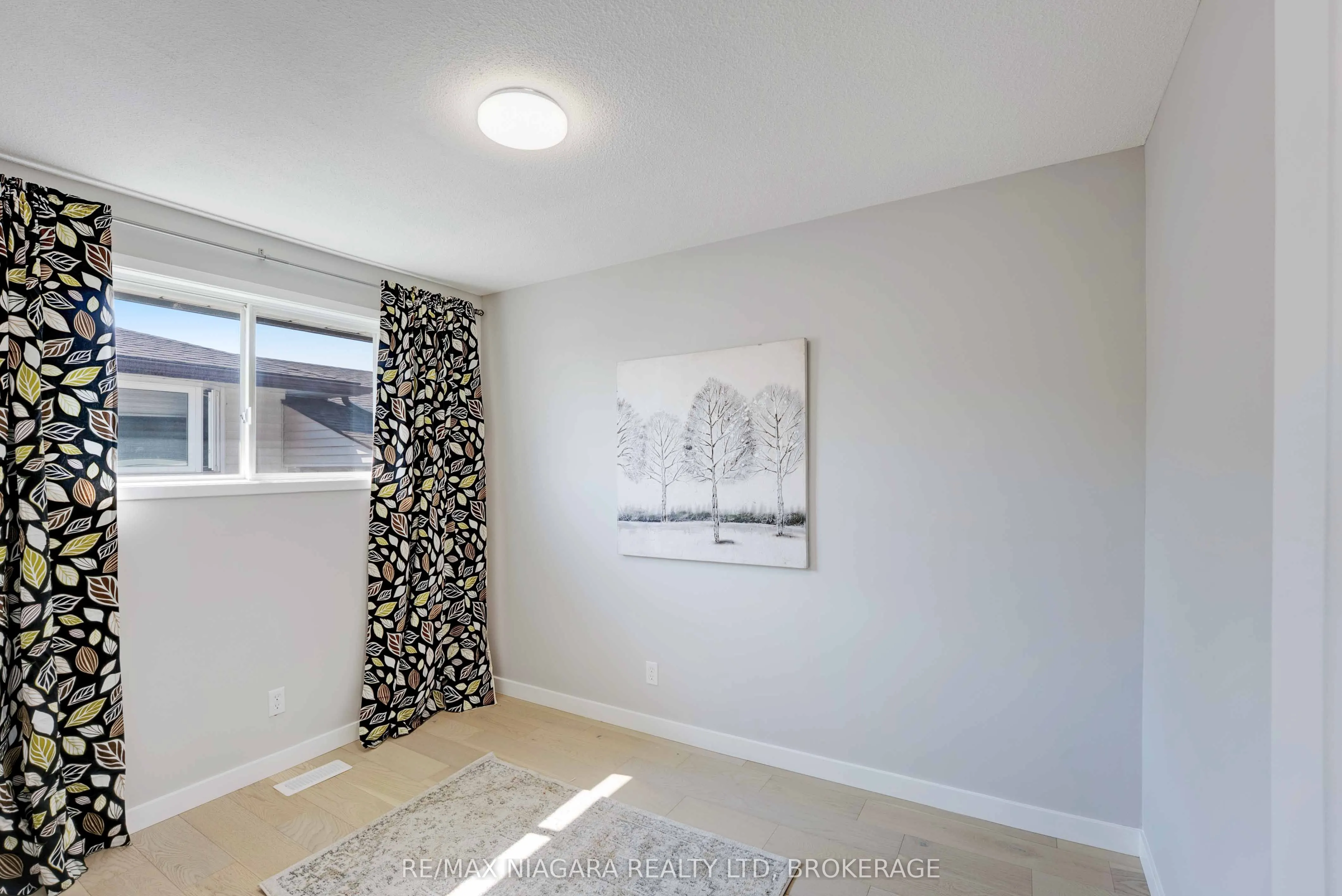 628 Bunting Road