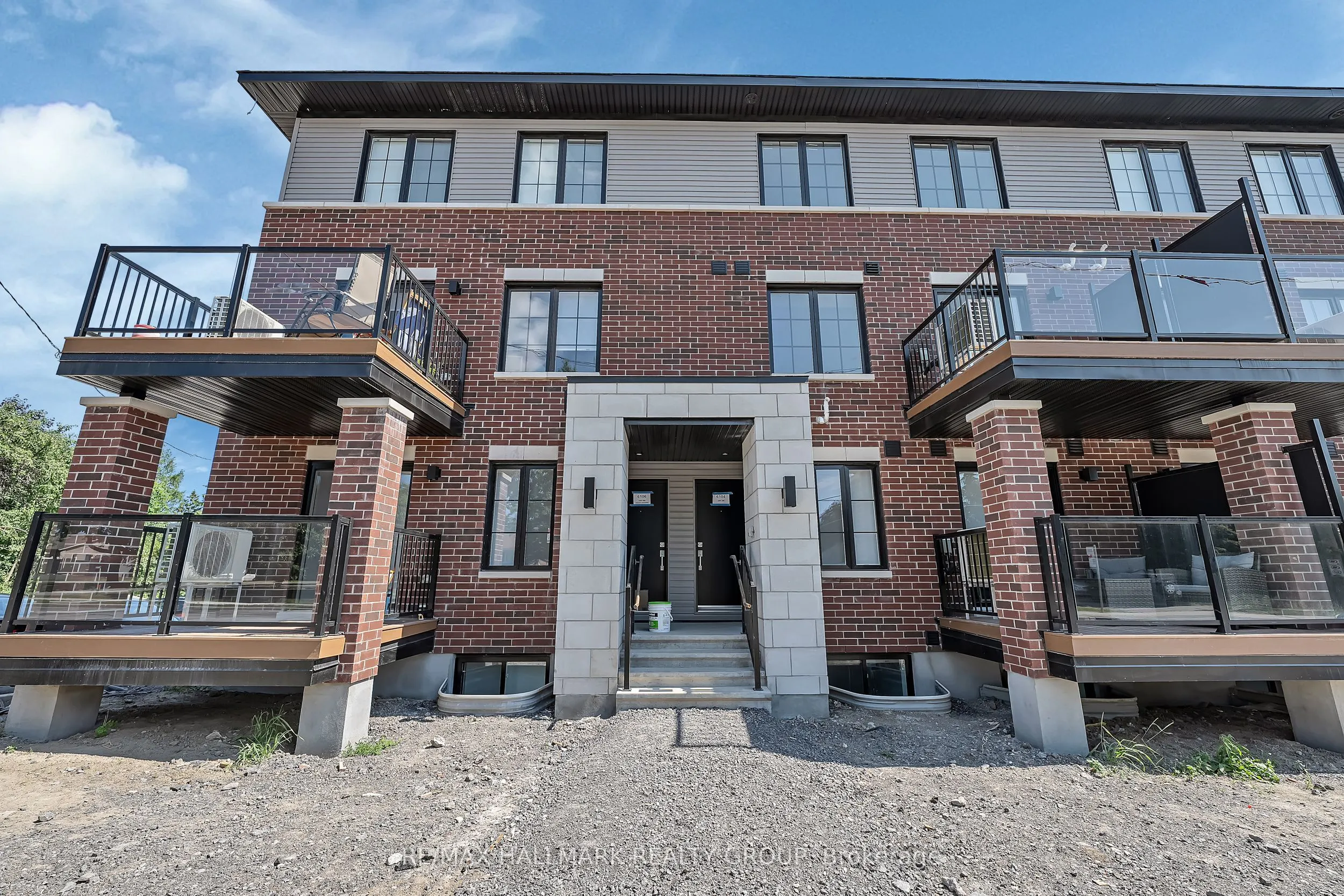 6104 Renaud Rd