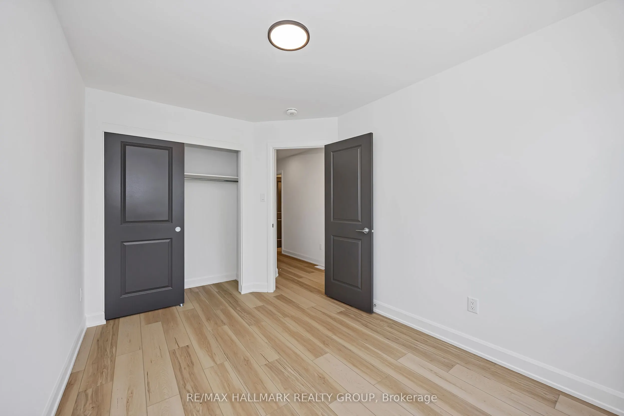 6104 Renaud Rd