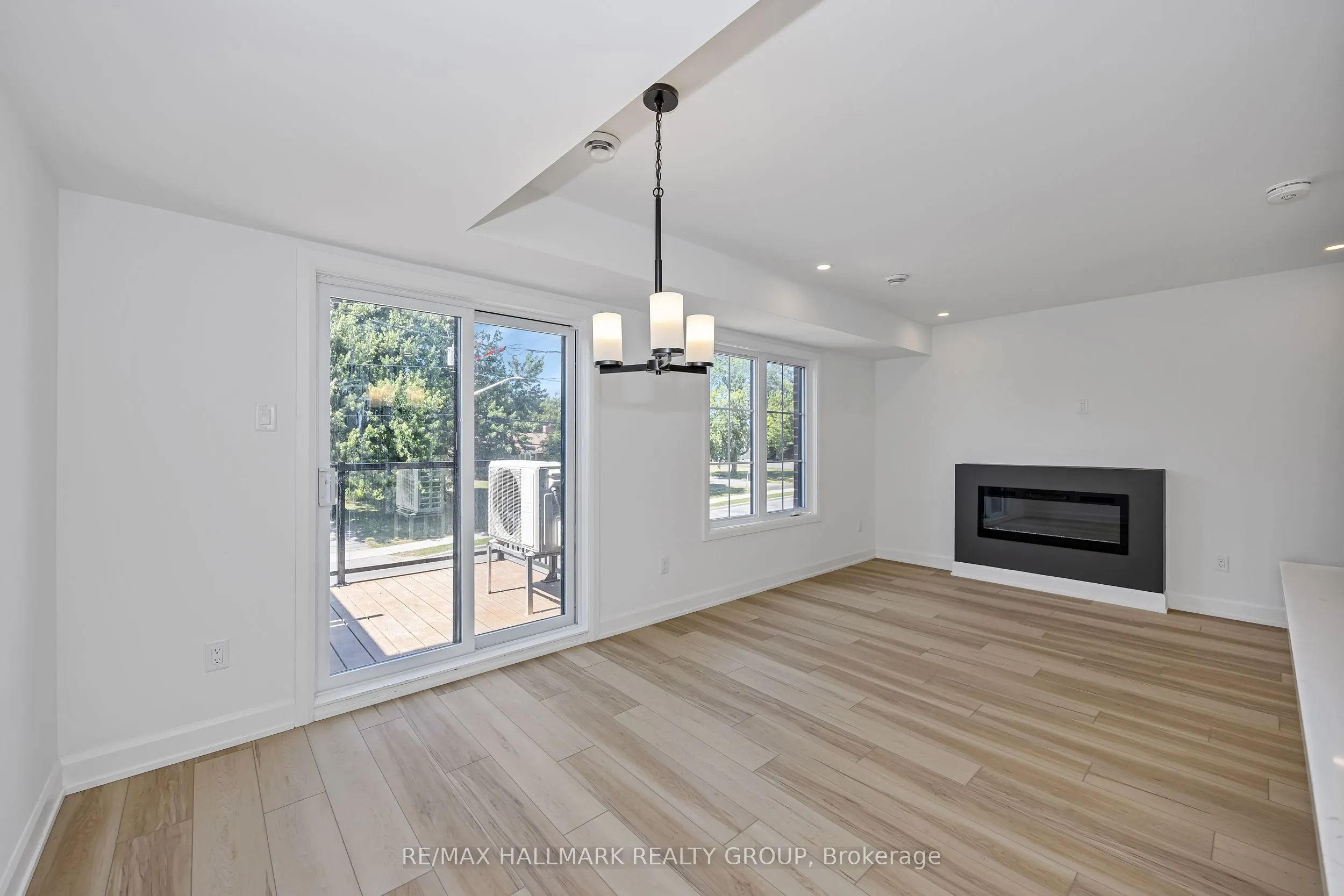6104 Renaud Rd