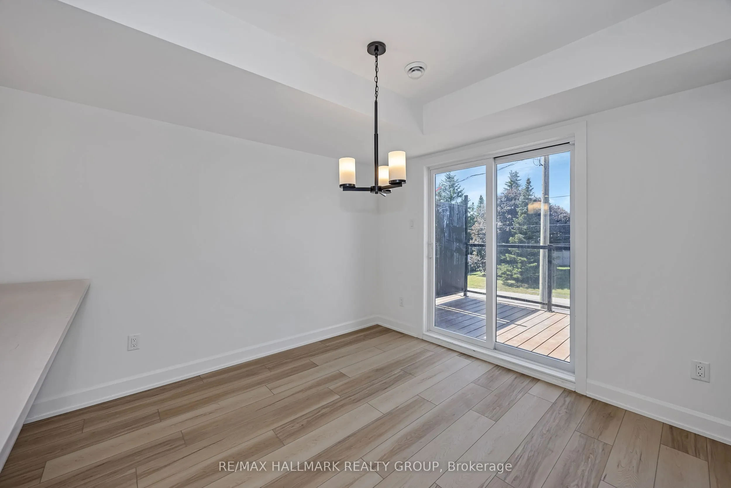 6104 Renaud Rd