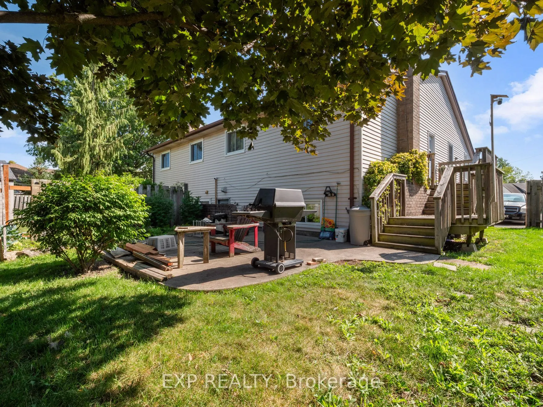 36 RAINBOW Court