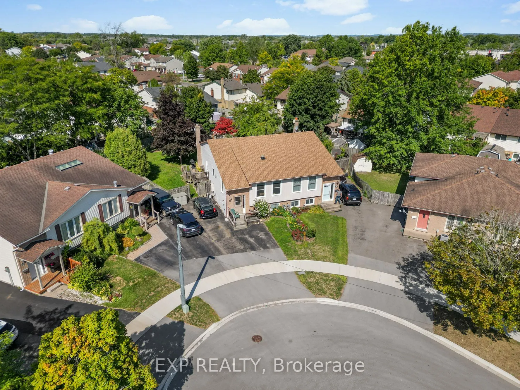 36 RAINBOW Court