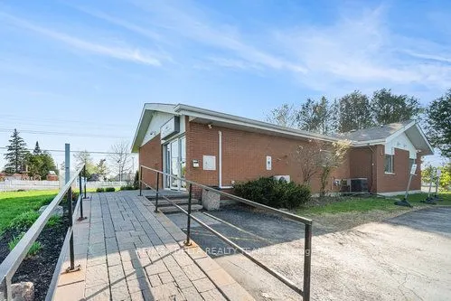 3713 Navan Road