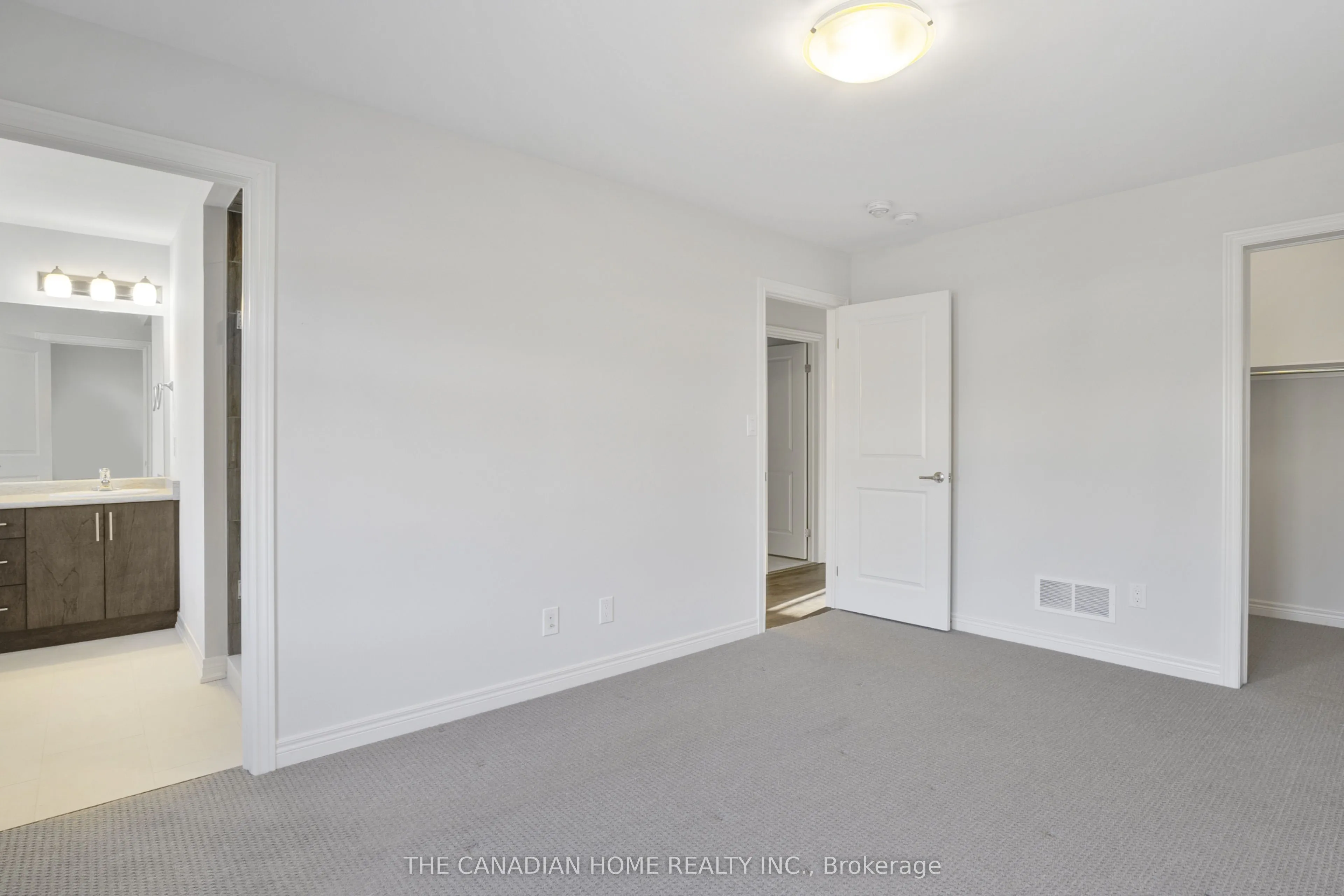 15 Damude Avenue
