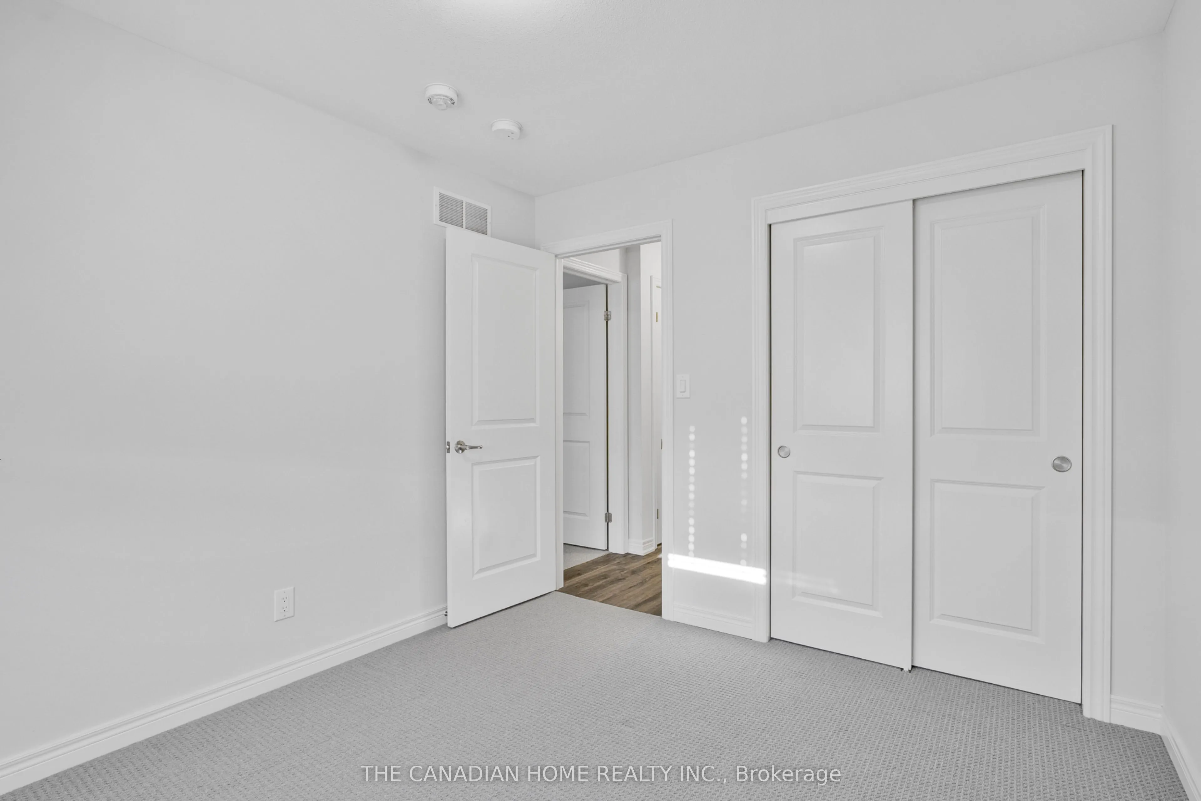 15 Damude Avenue