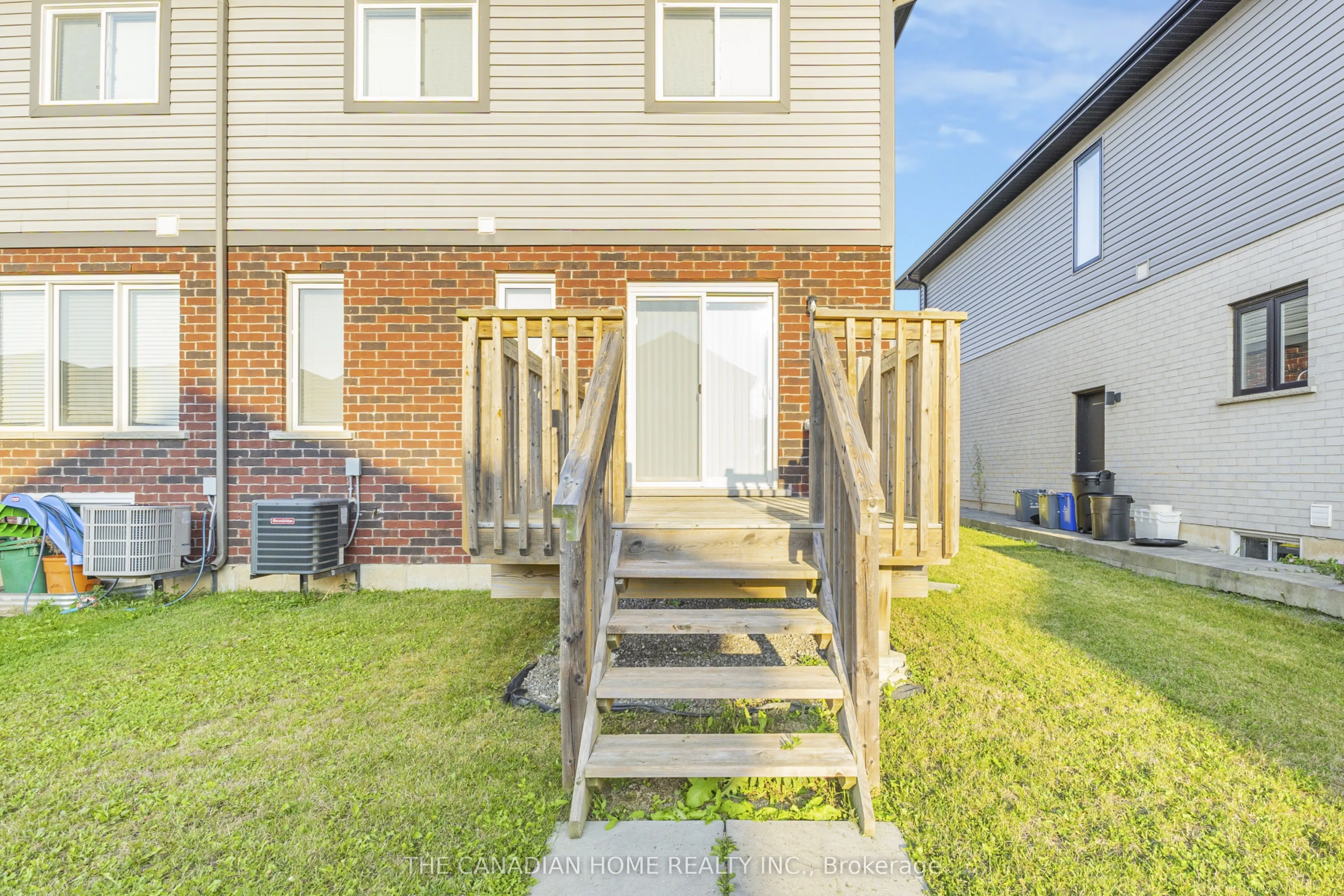 15 Damude Avenue