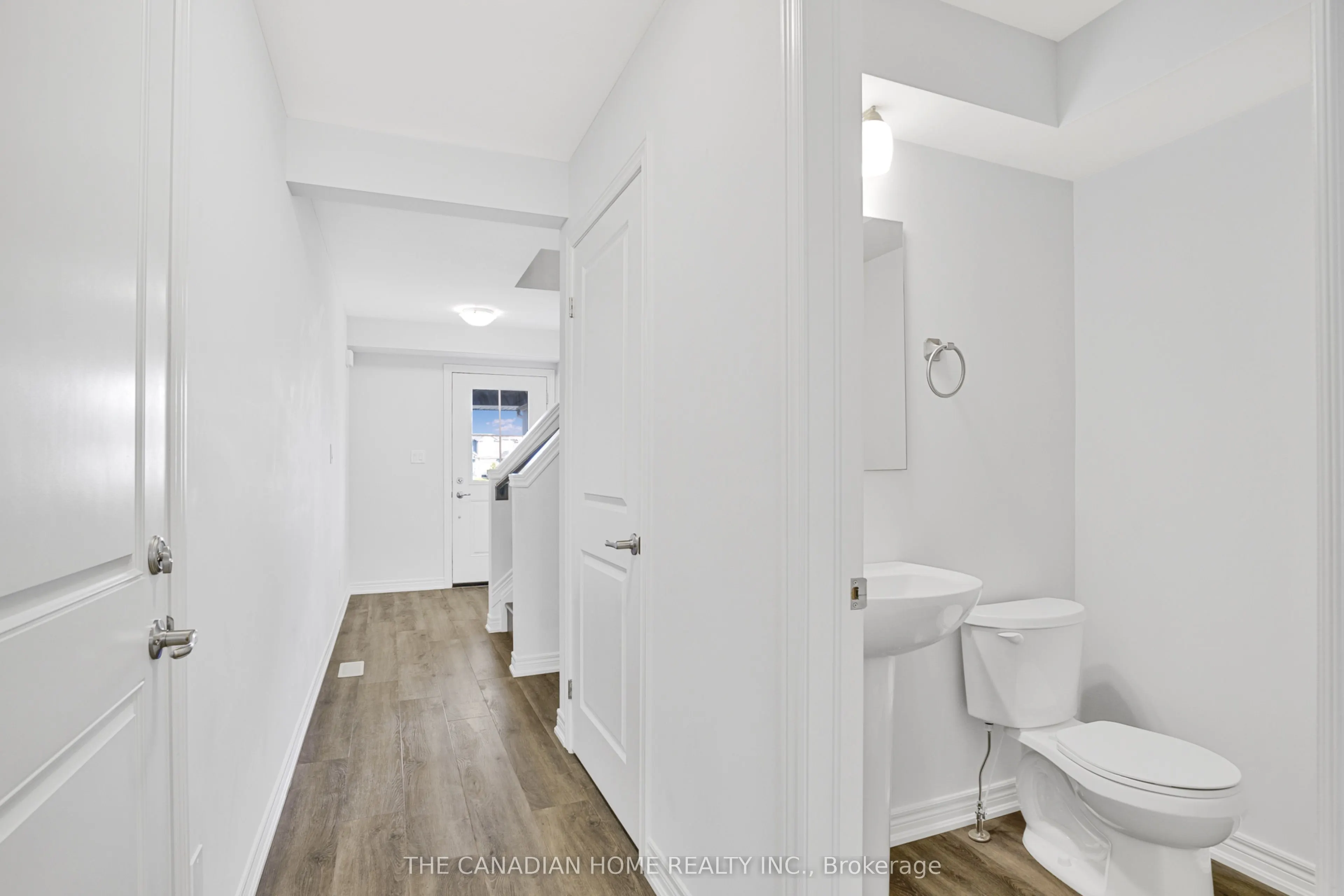 15 Damude Avenue
