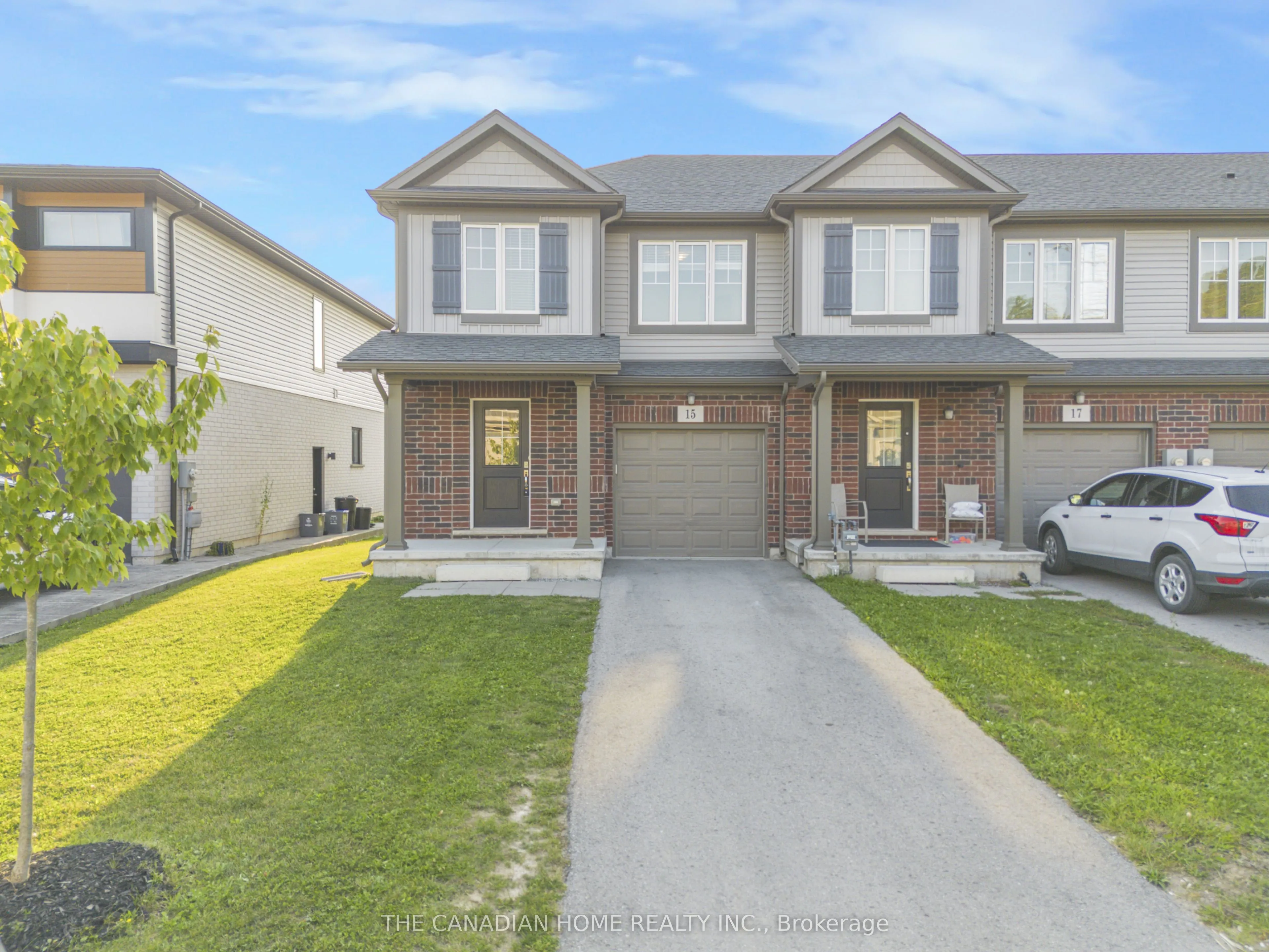 15 Damude Avenue