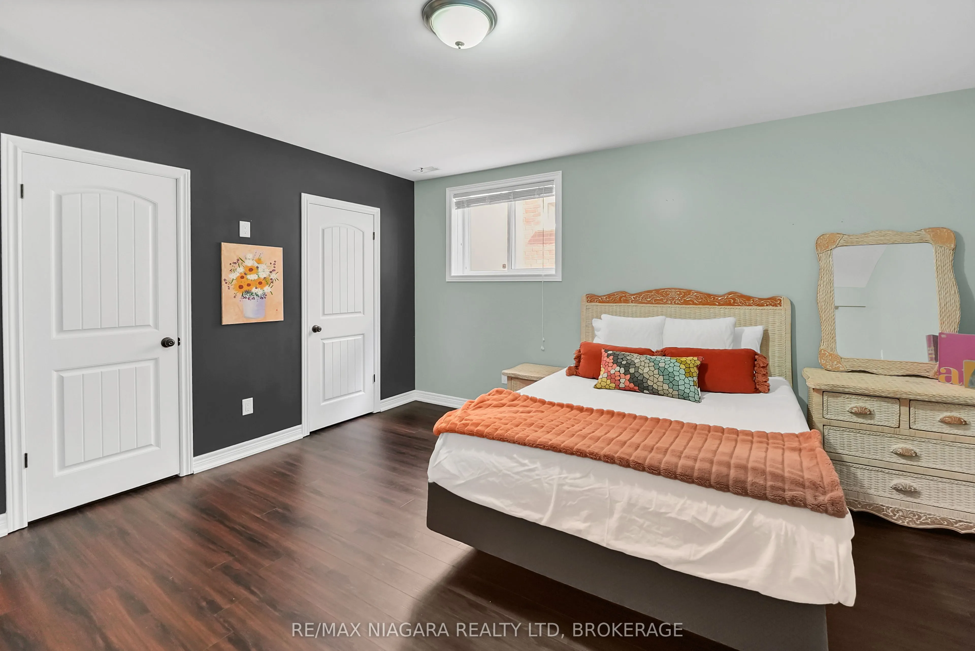 8738 Upper Canada Drive