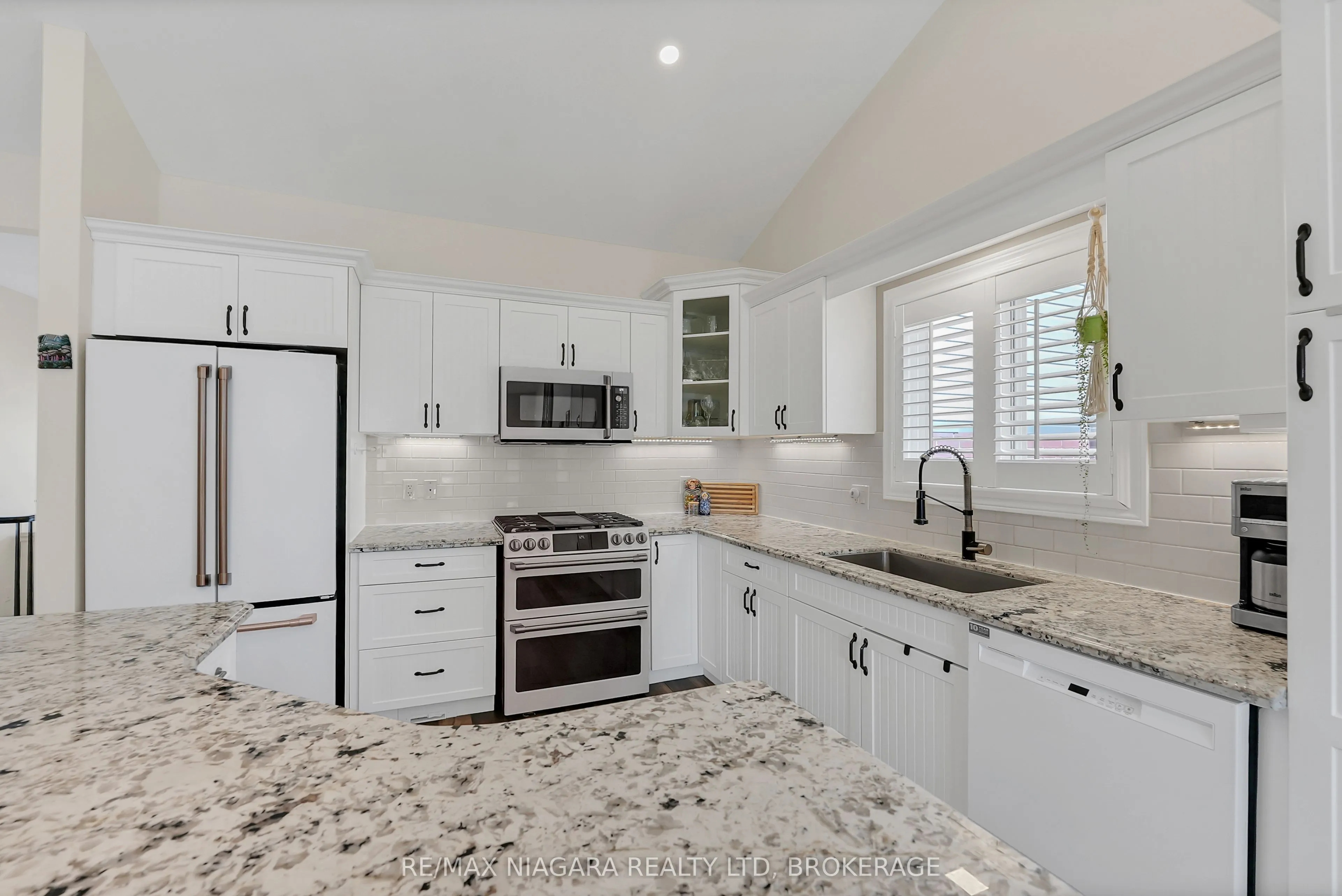8738 Upper Canada Drive