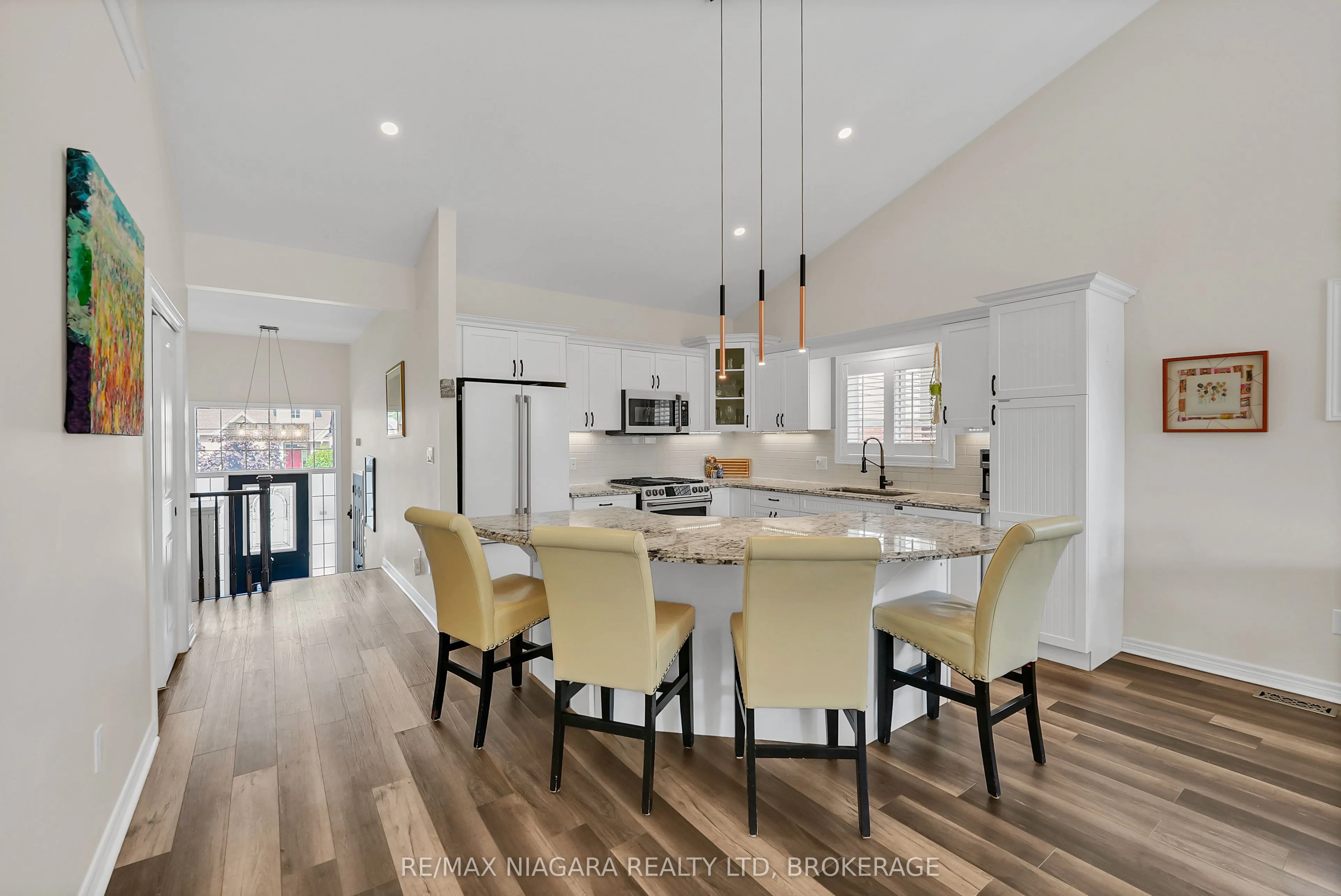 8738 Upper Canada Drive