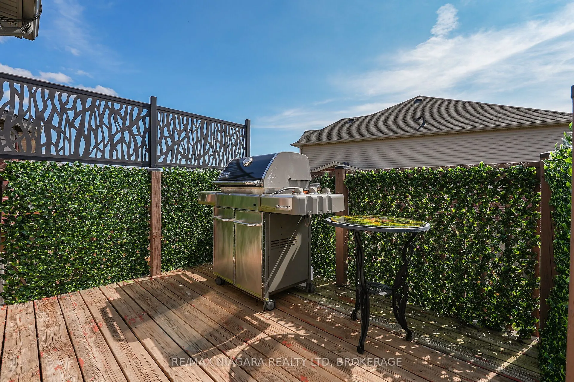 8738 Upper Canada Drive