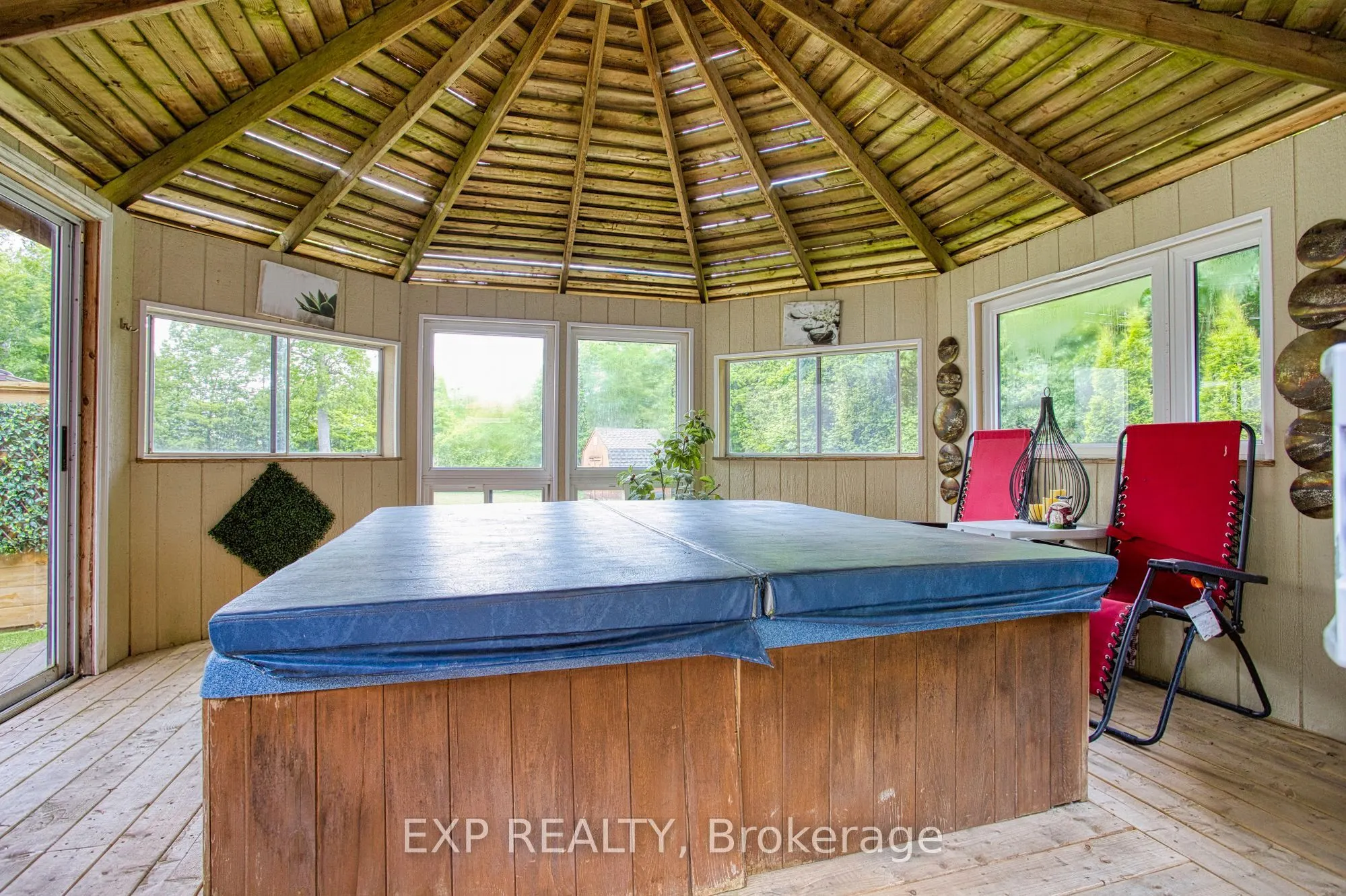 3263 Guyatt Road