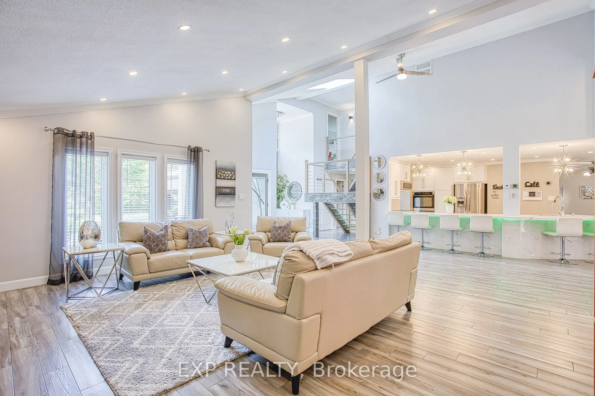 3263 Guyatt Road