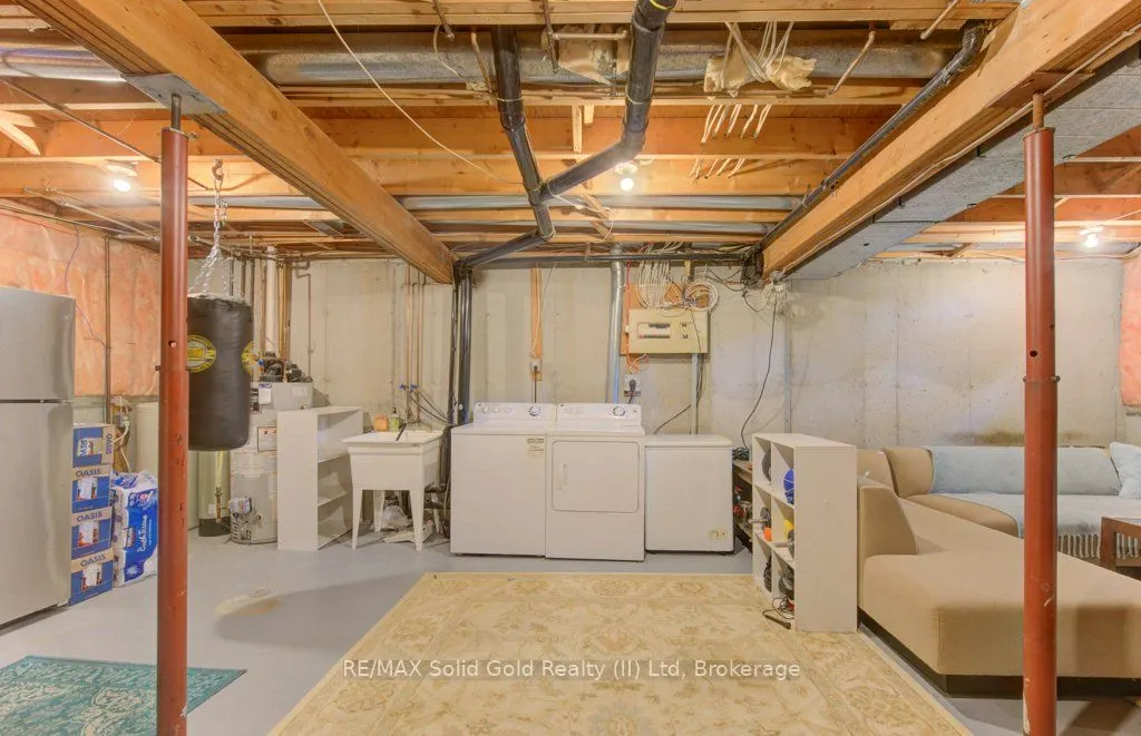 476 Kingscourt Drive, #15