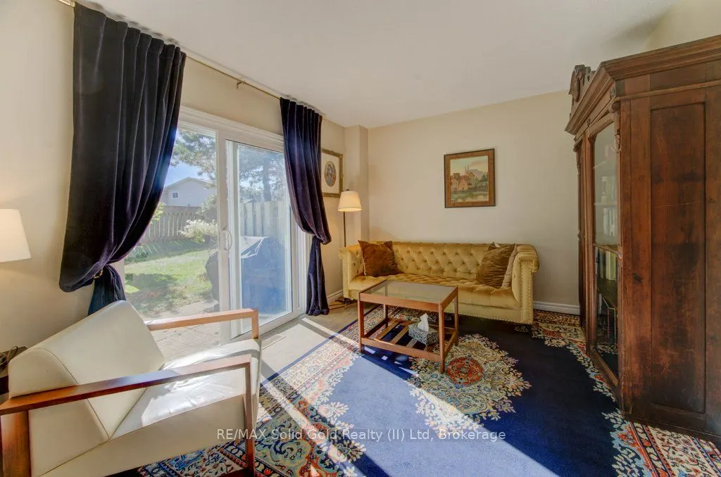 476 Kingscourt Drive, #15