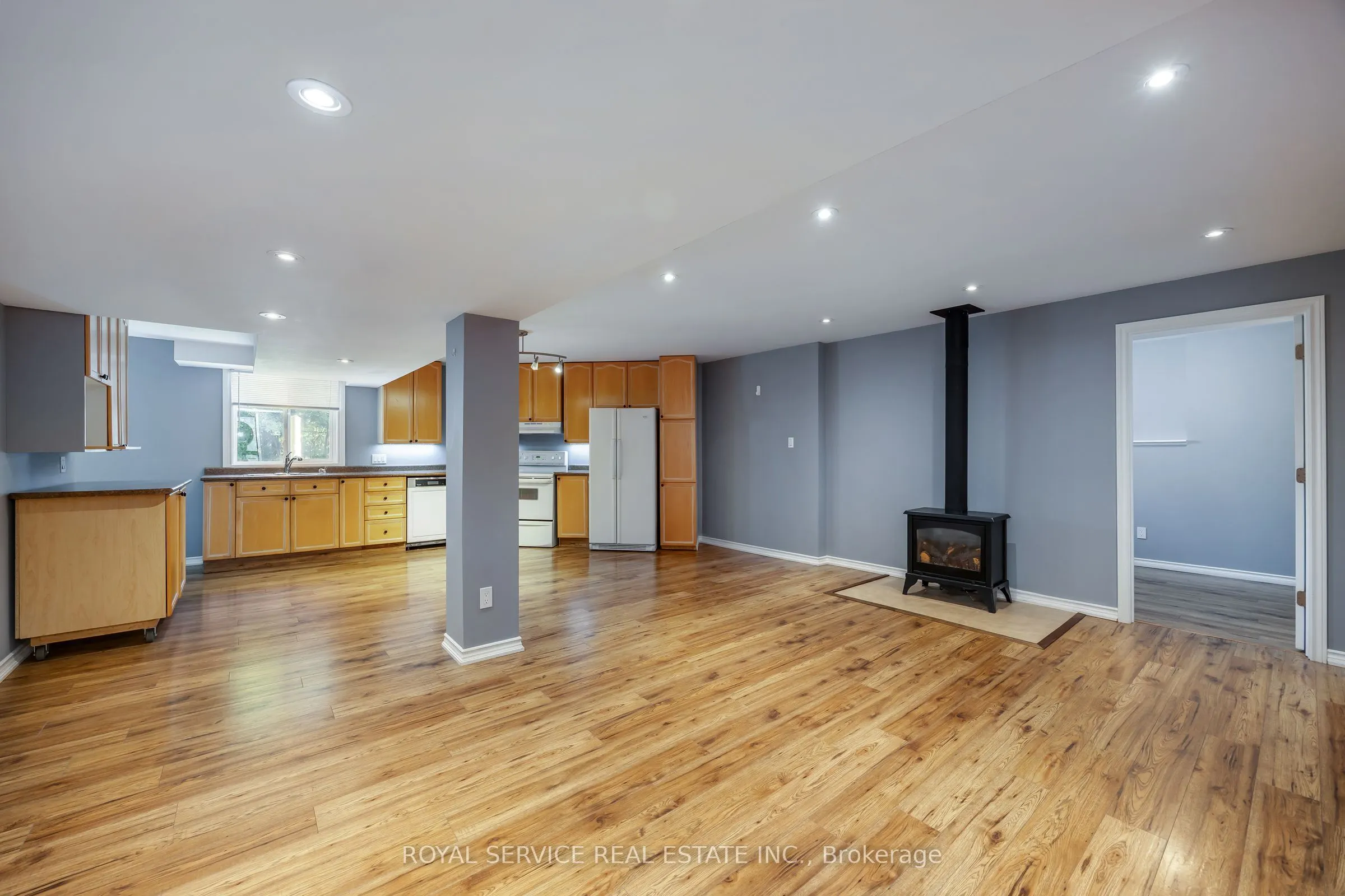 30 Brookside Street