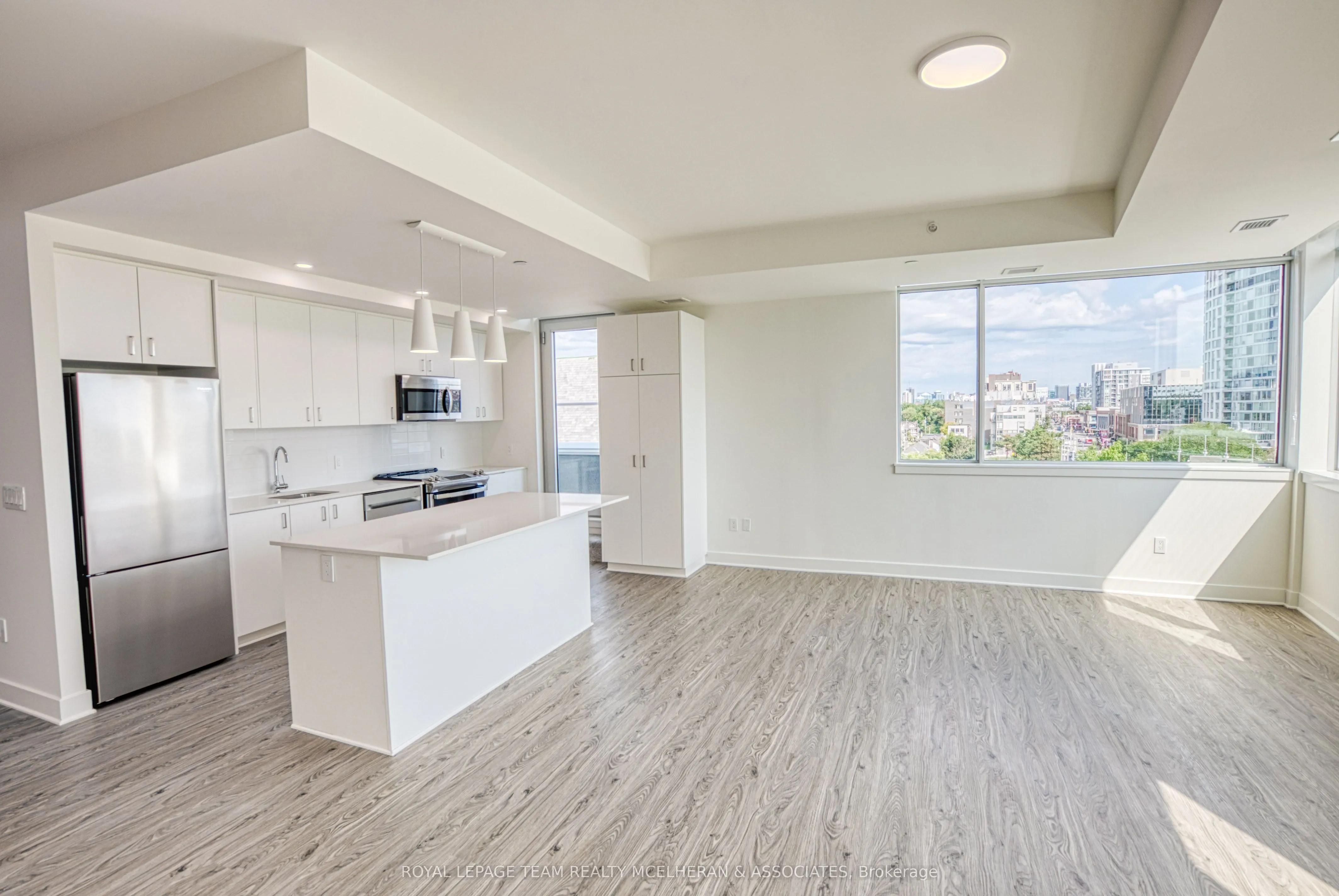 1050 Bank Street, #501