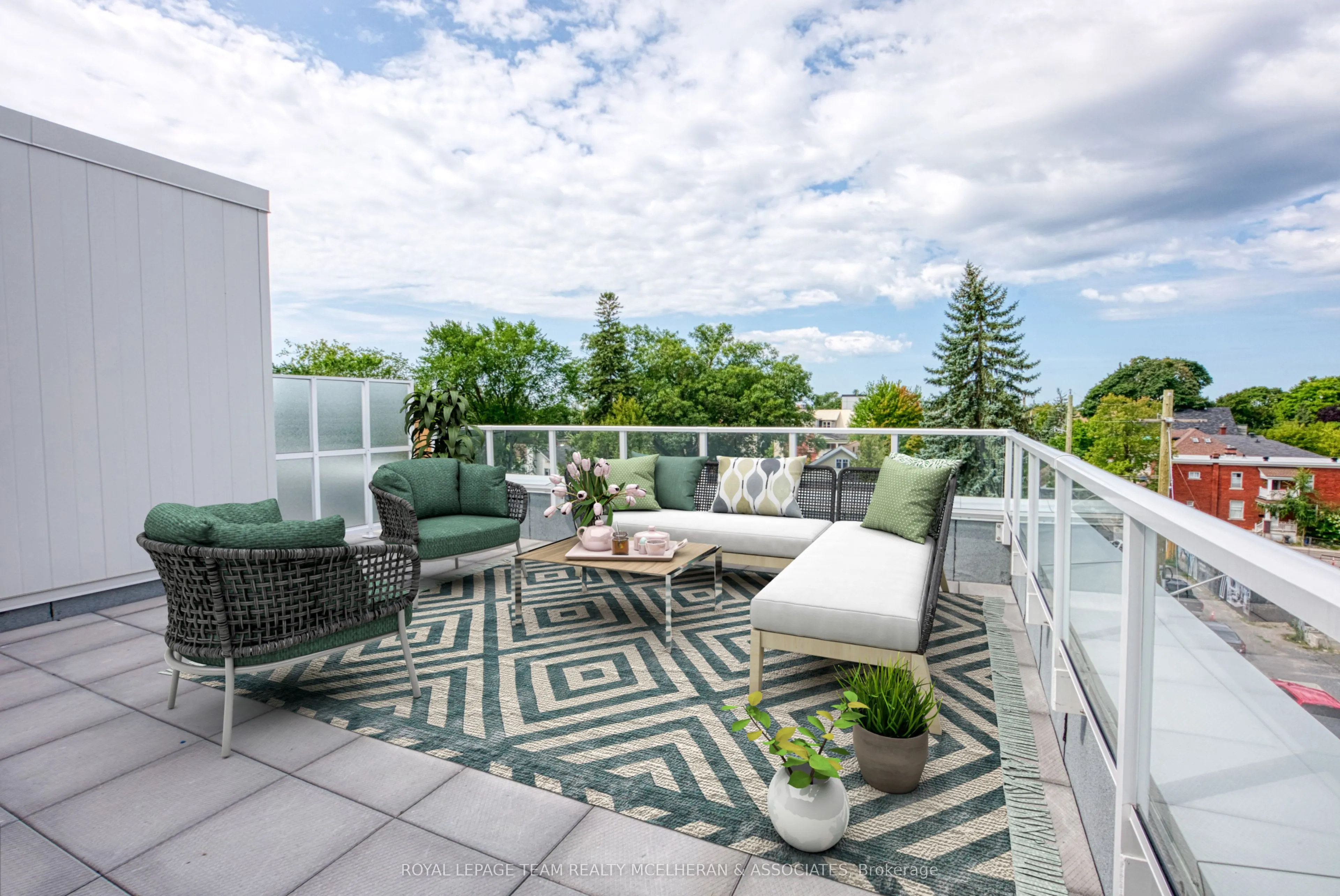 1050 Bank Street, #501