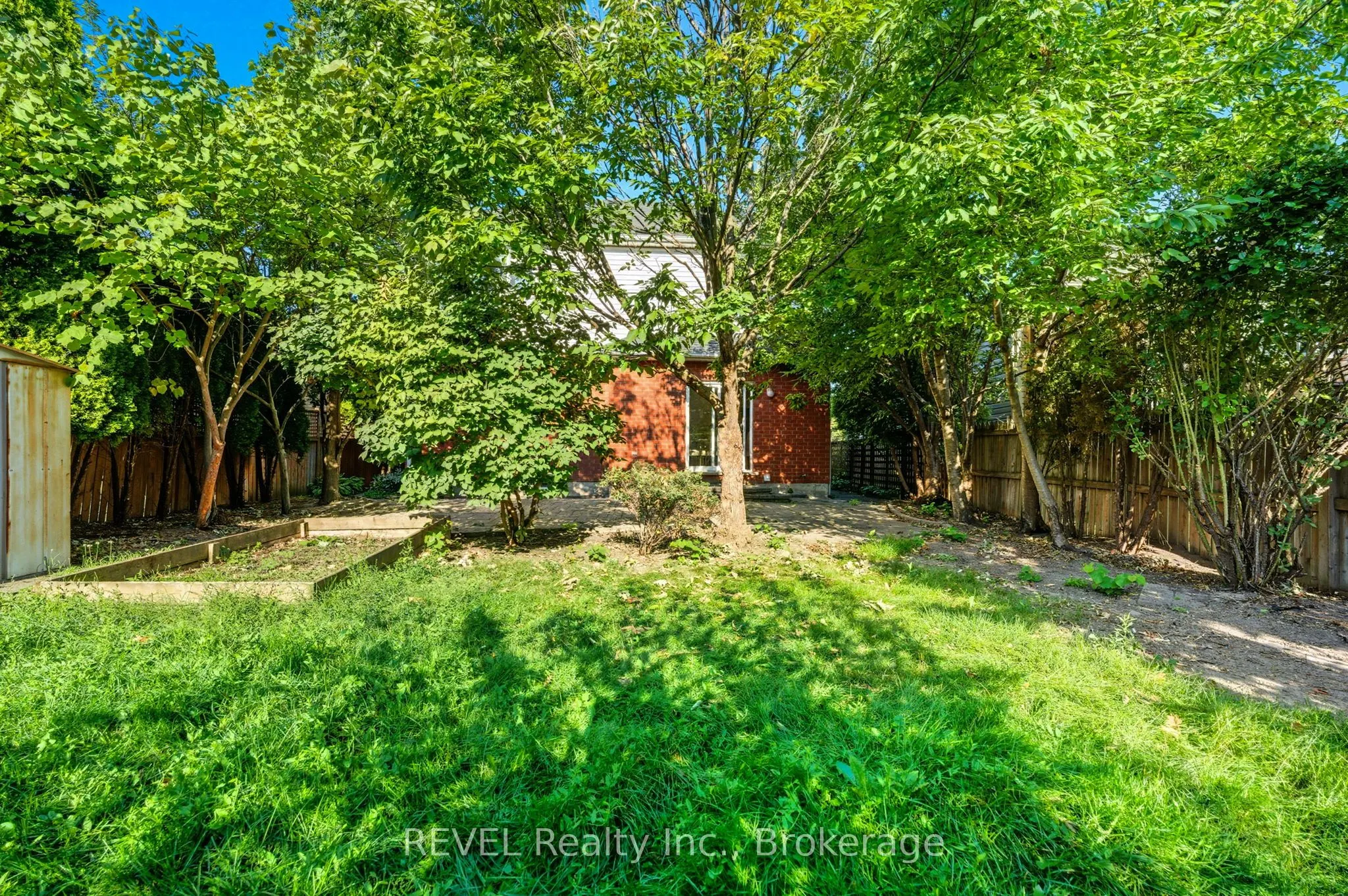 114 WESTLAND Street