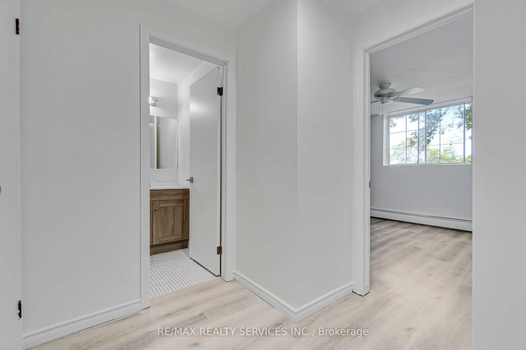 4218 Portage Road, #204