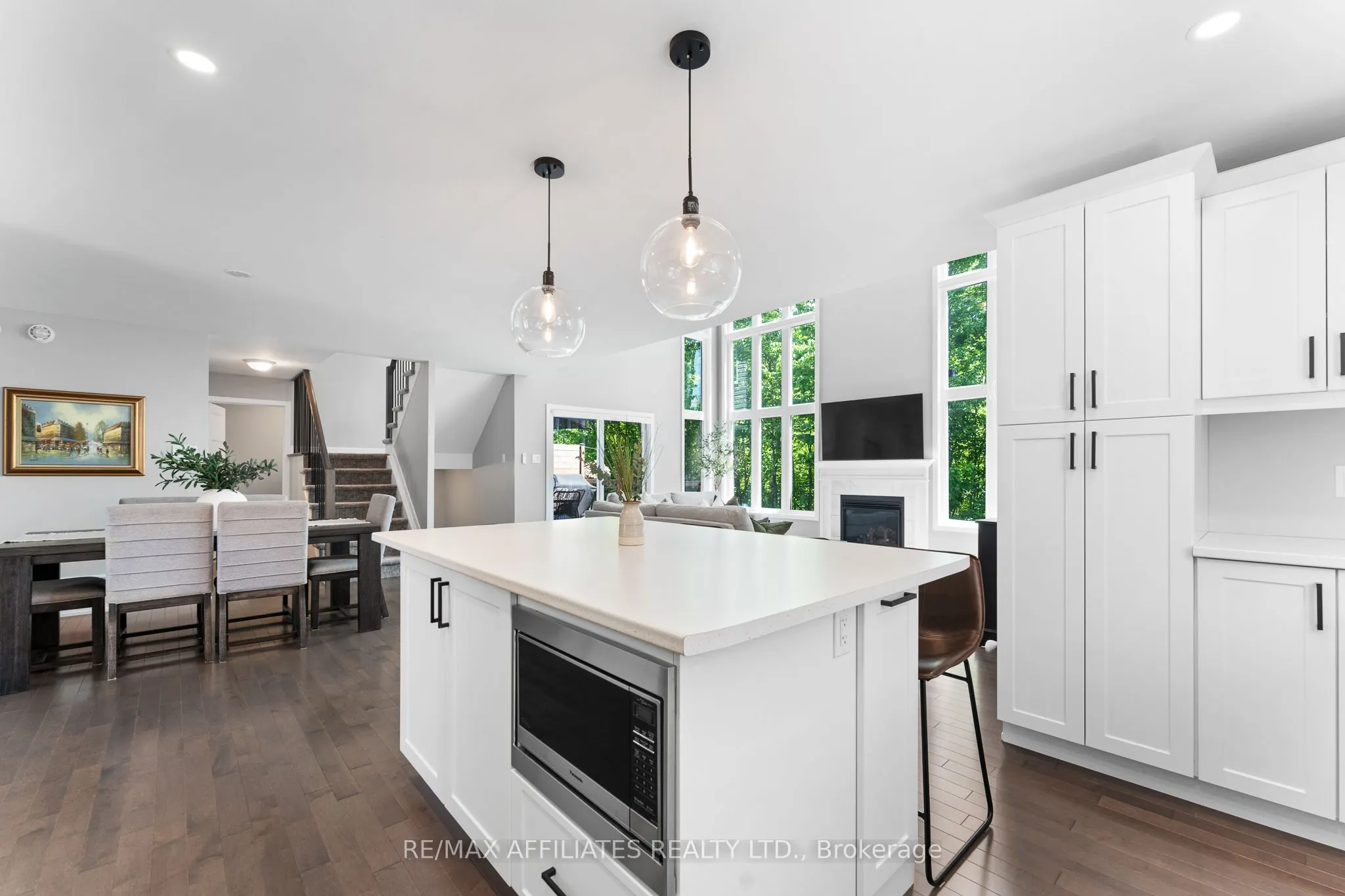 156 Hybrid Street
