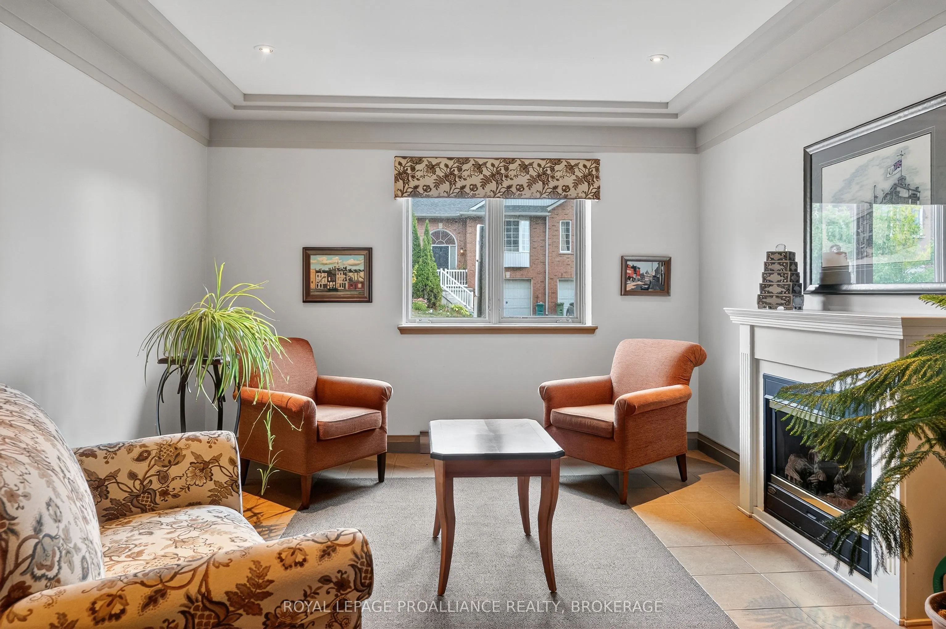 2 Bay Street, #304