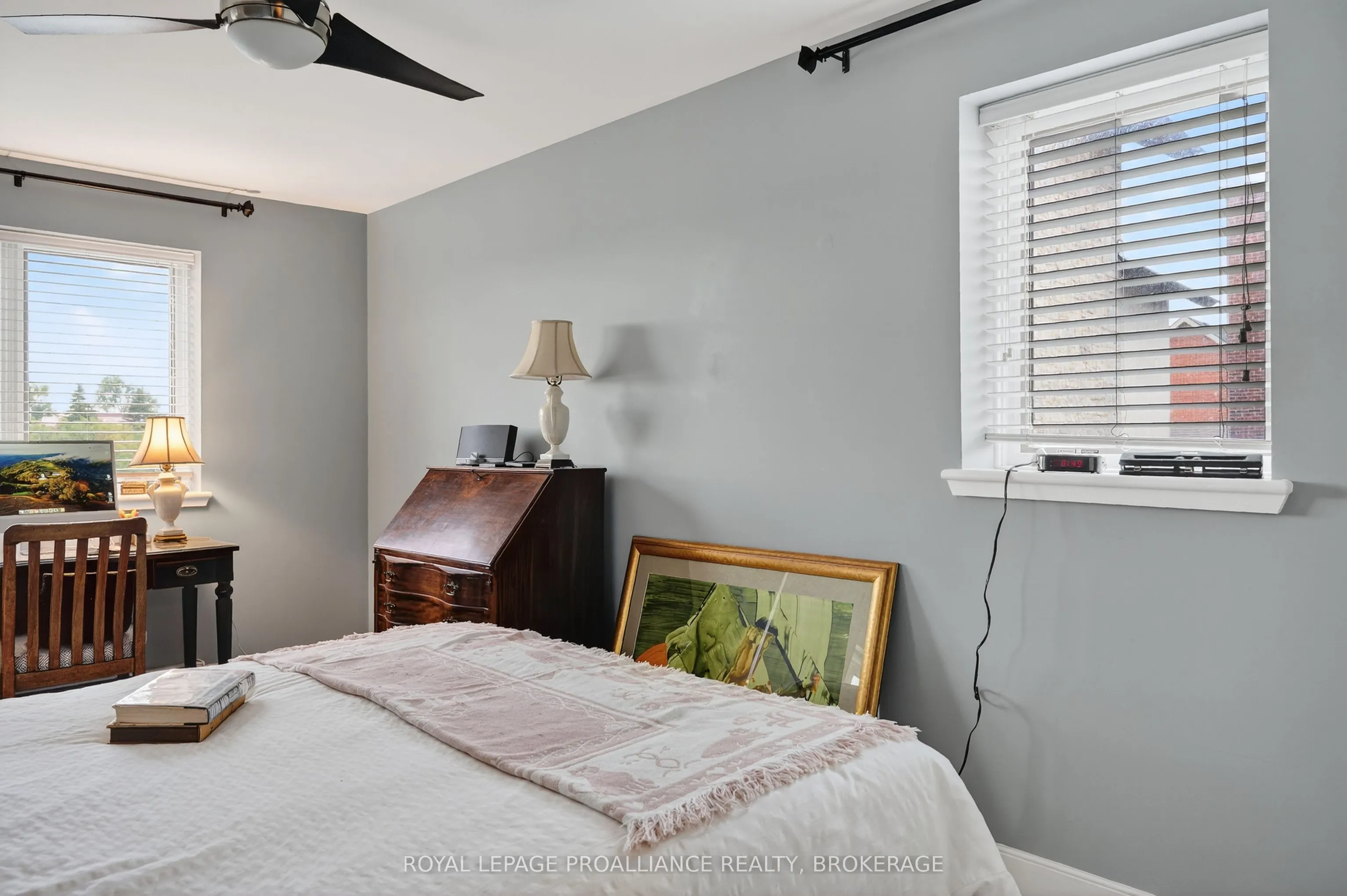 2 Bay Street, #304