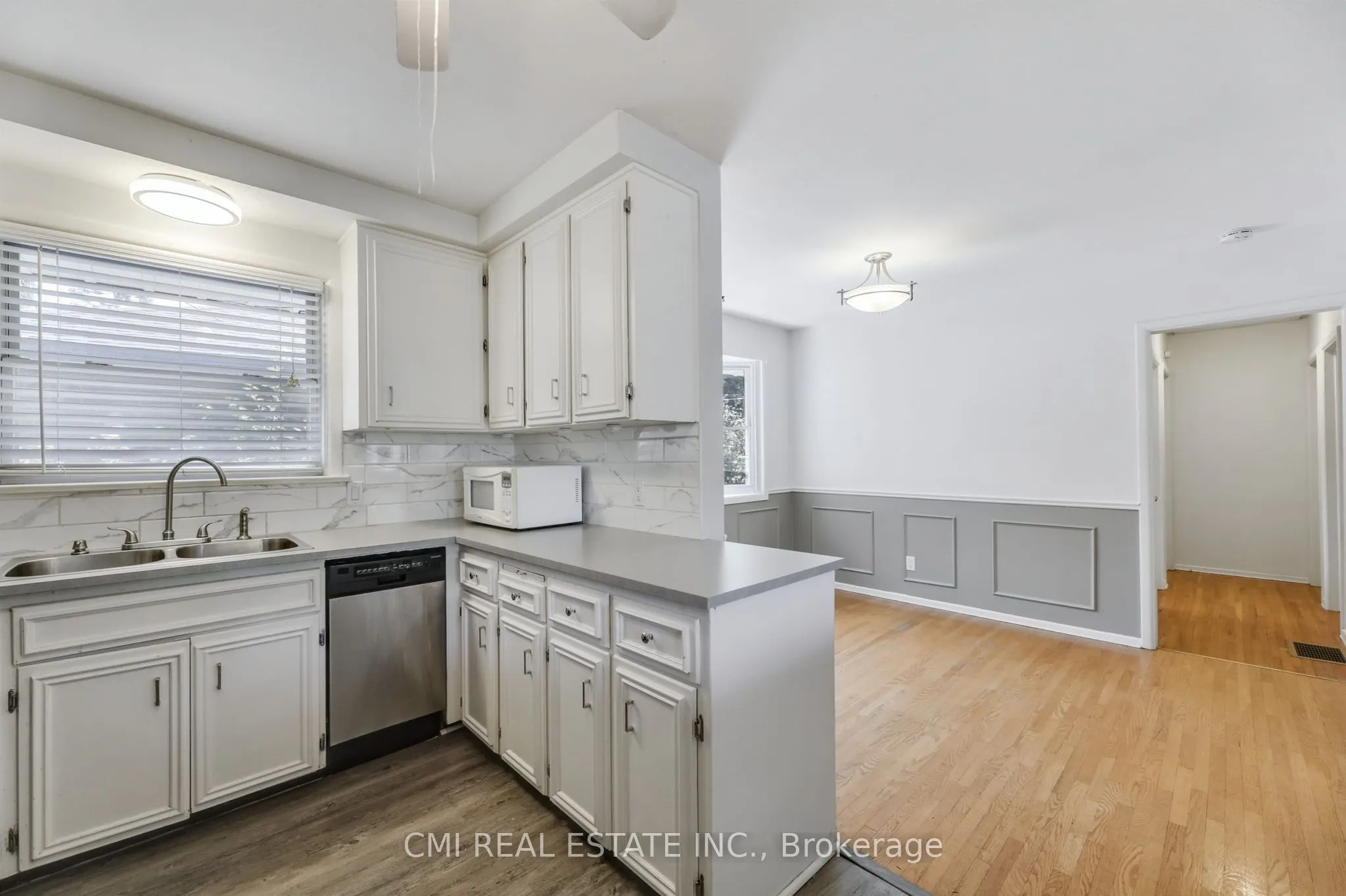 106 Laurentian Drive N