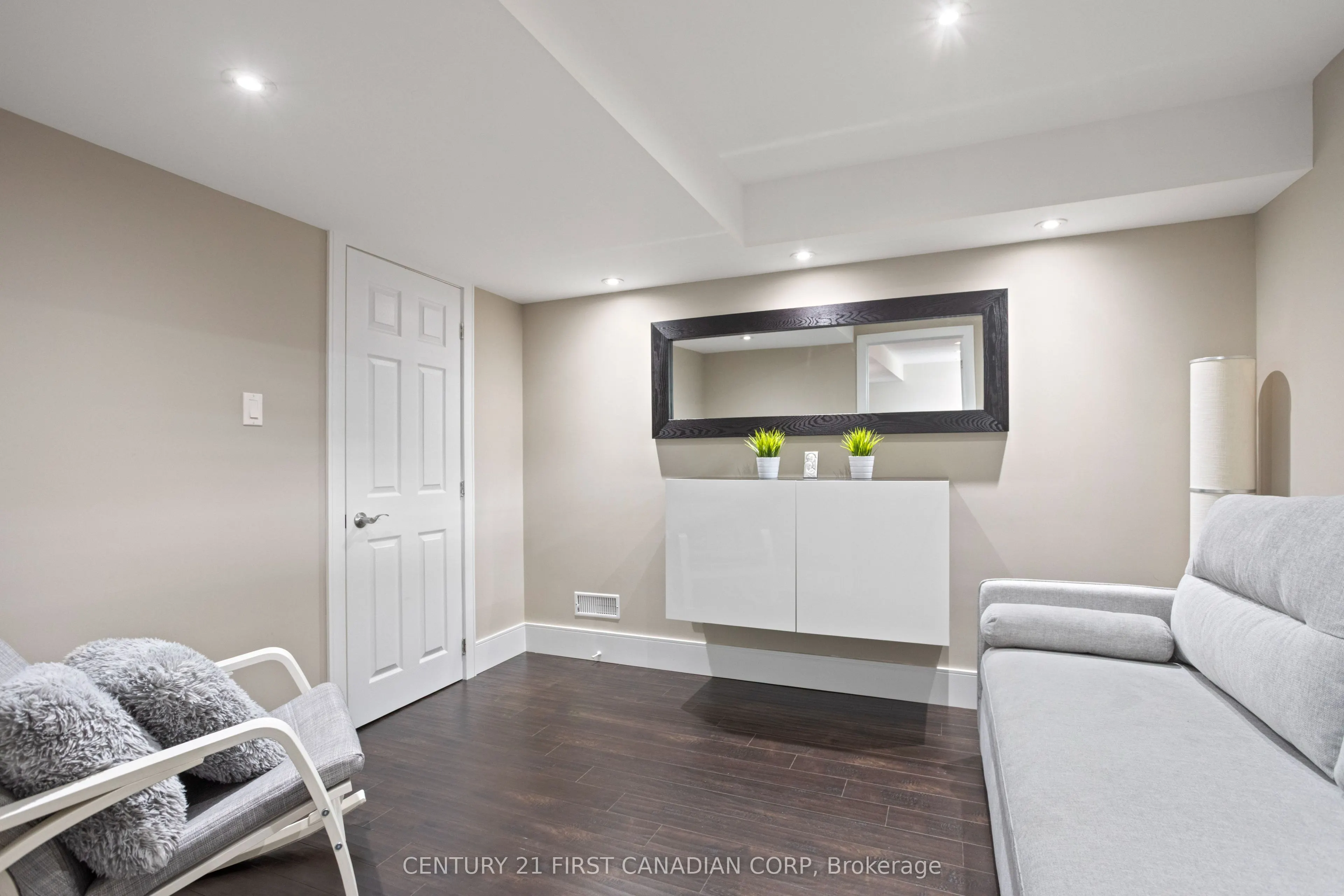 1075 Blackmaple Court