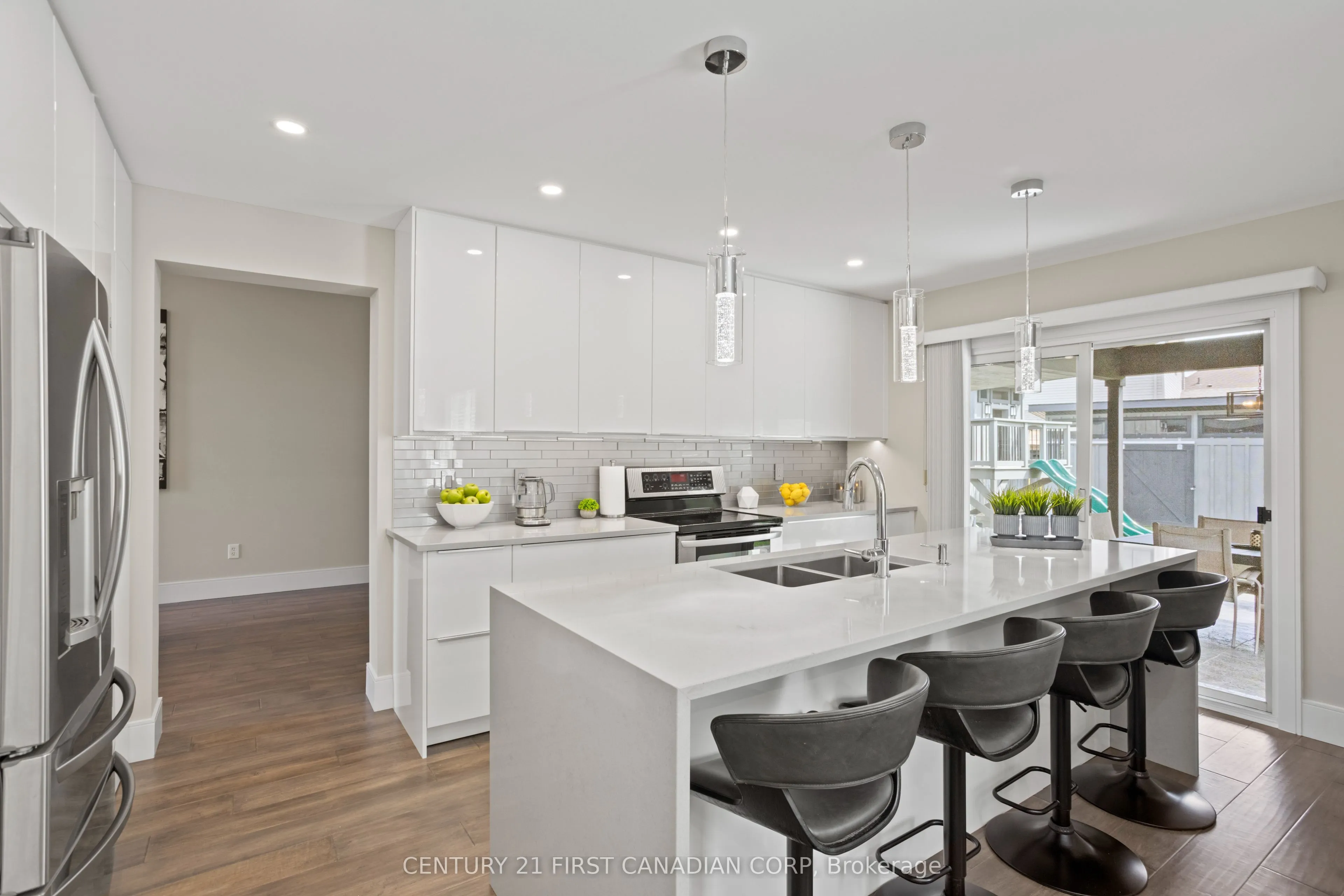 1075 Blackmaple Court